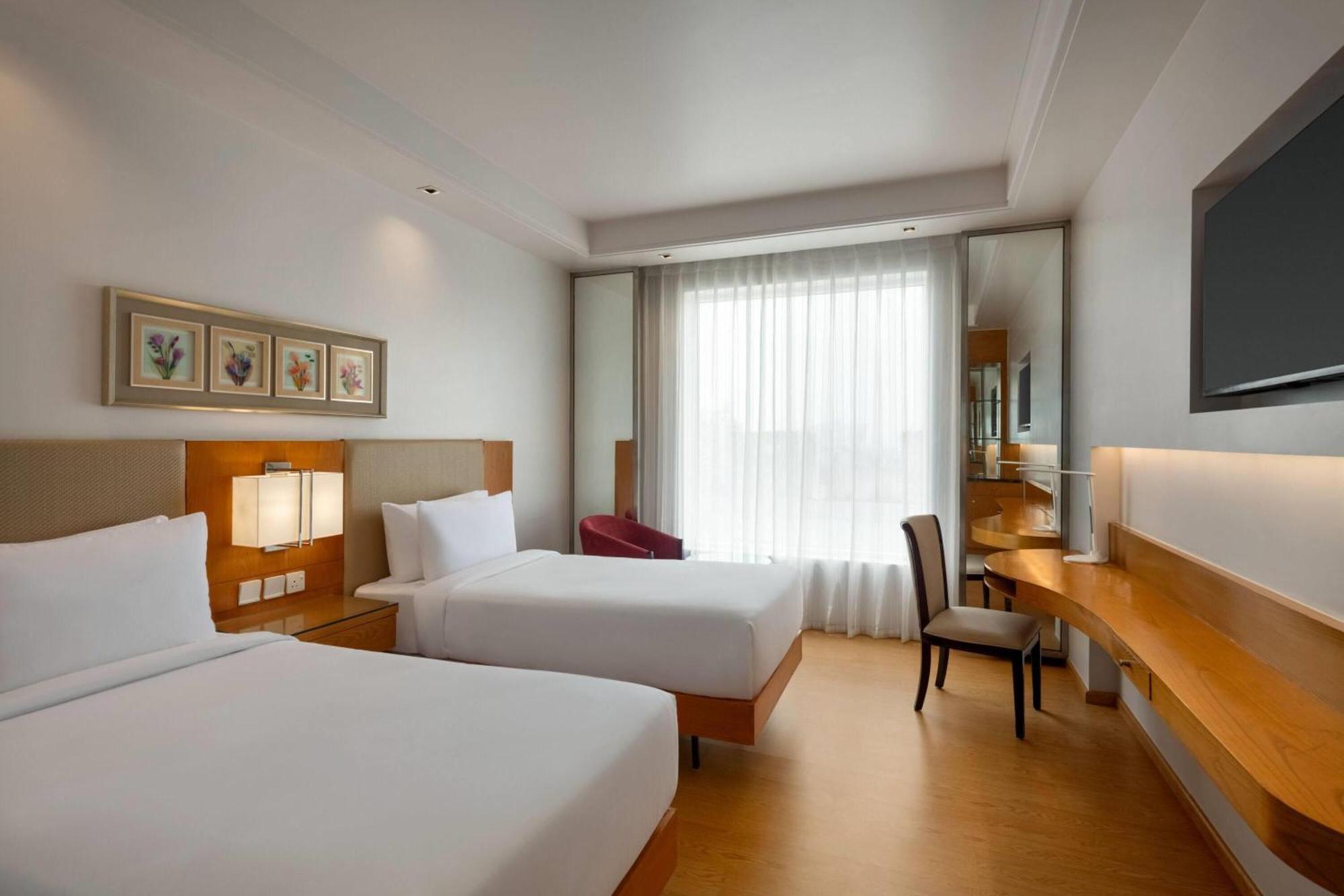 Standard Room with Two Single Beds - Non-Smoking
