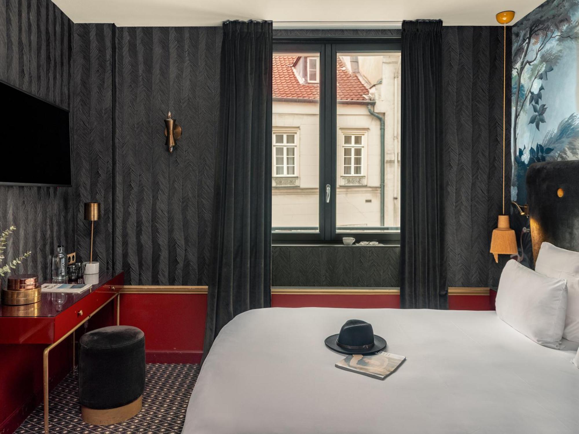 Classic Double Room,1698213678:JPEG