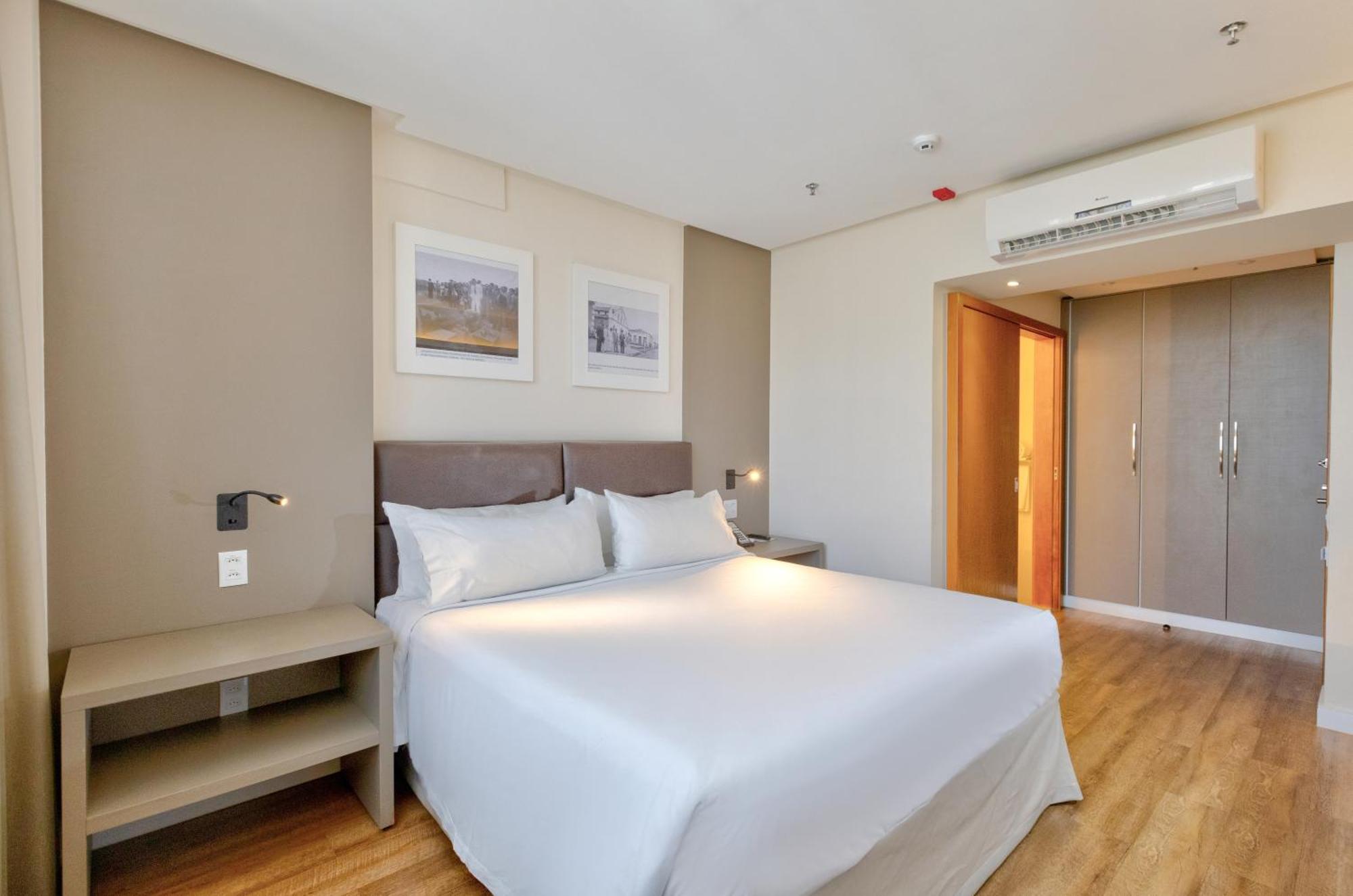 Quarto Standard com Cama King-size - Acessível para Hóspedes com Mobilidade Reduzida