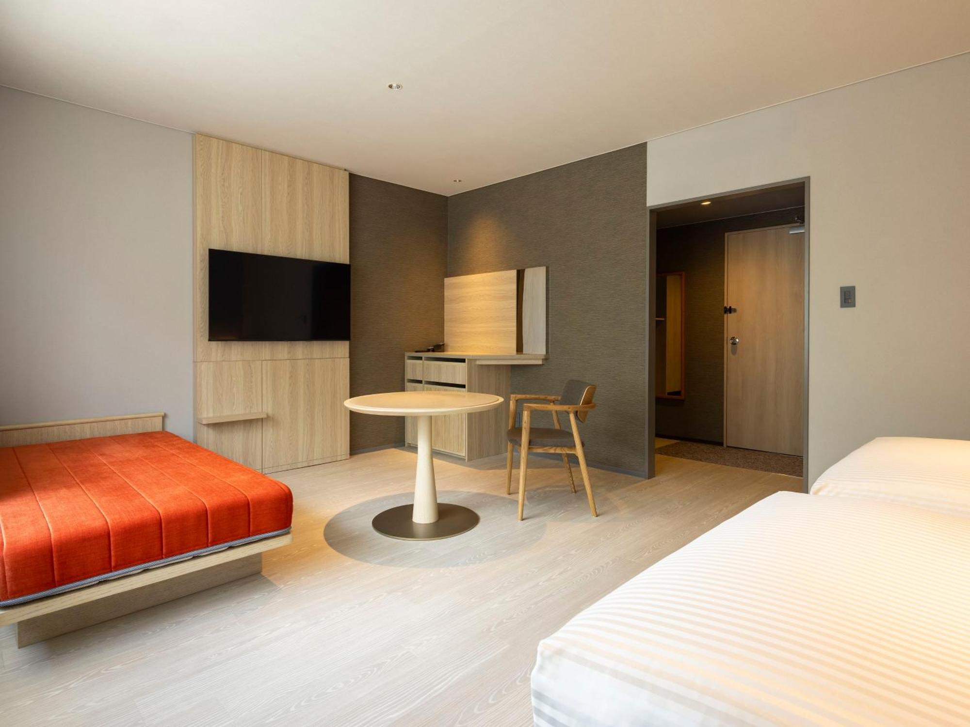 Superior Twin Room with Private Bathroom