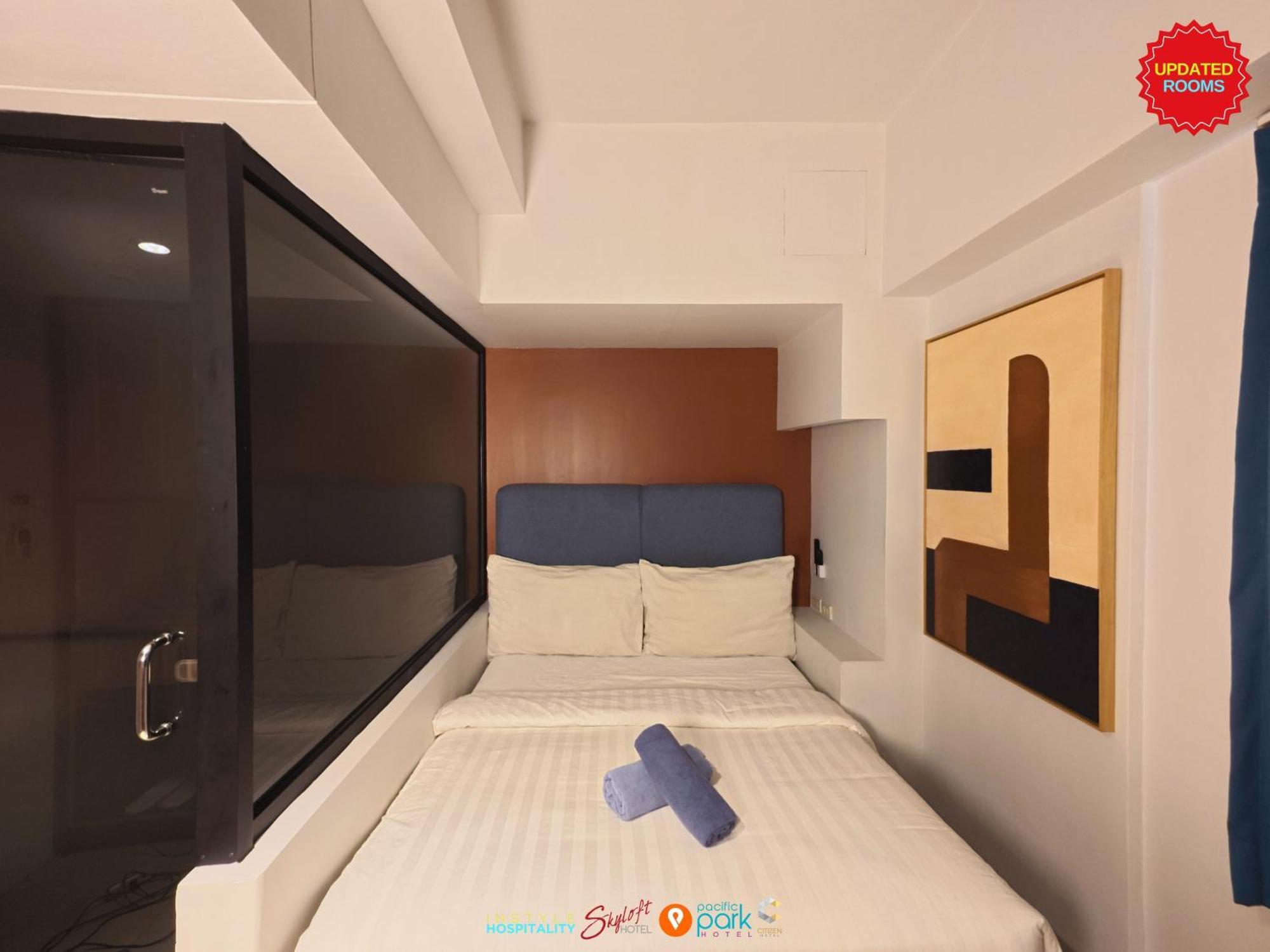 Deluxe Queen Room