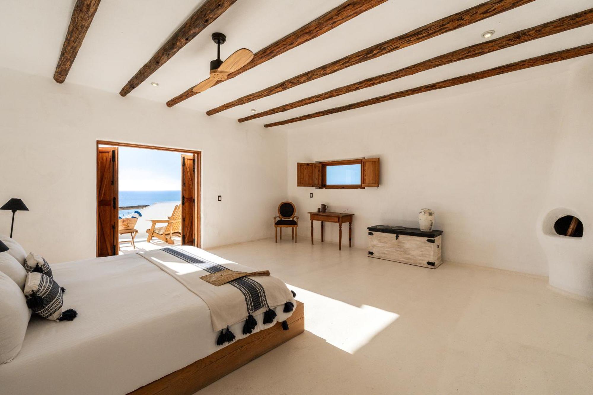 King Room Sea View,1698658025:JPEG