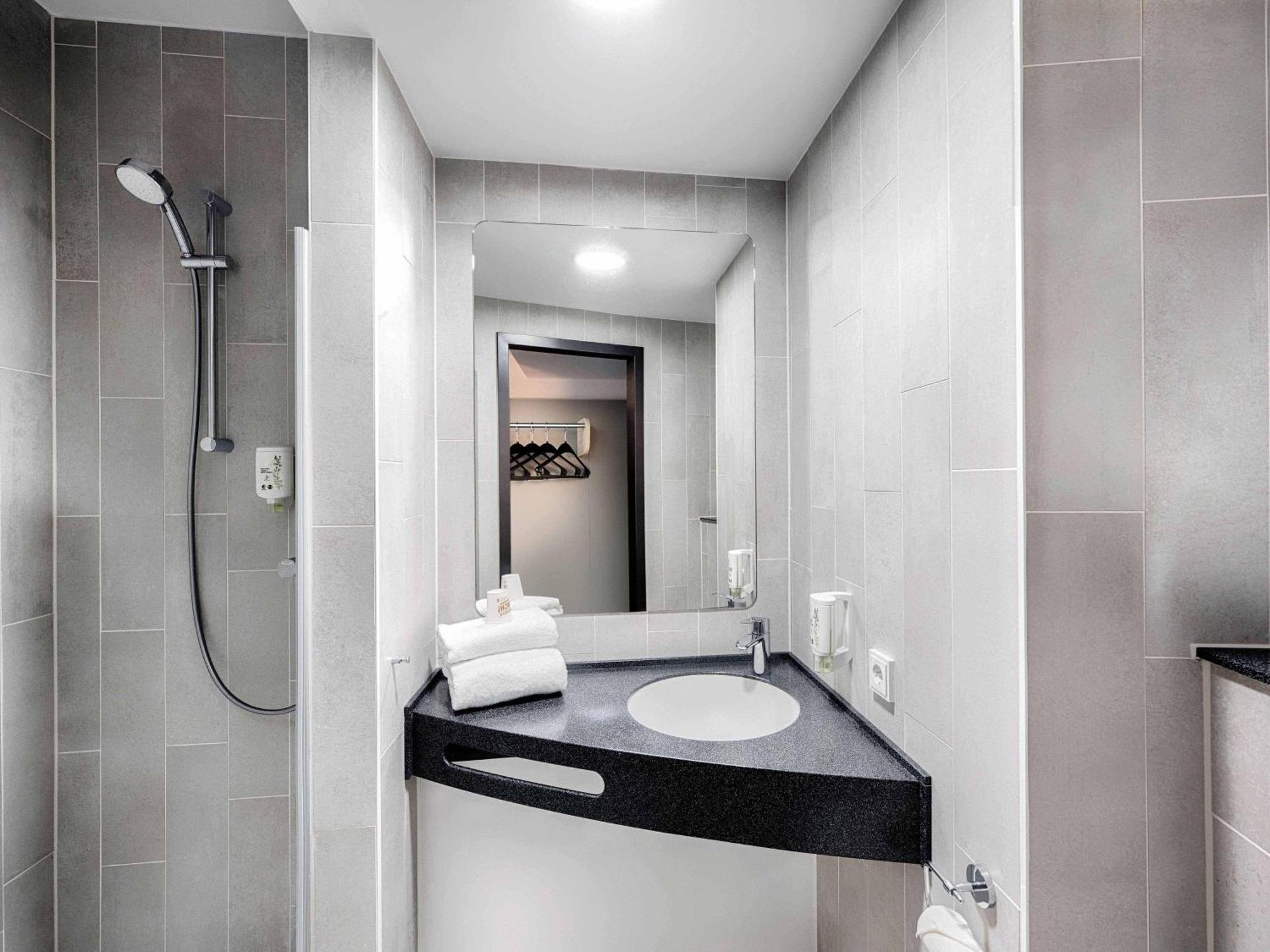 Double Room,1698849445:JPEG