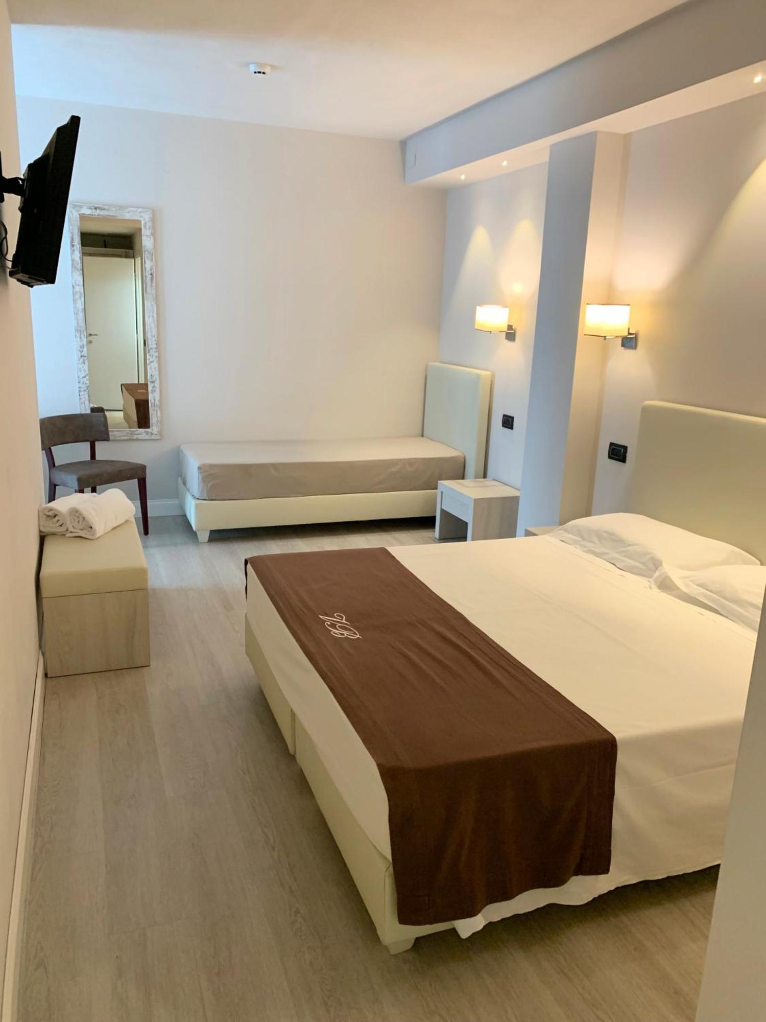 Classic Triple Room