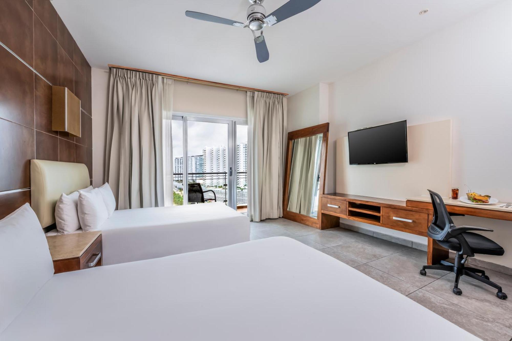 Habitación Doble Estándar con acceso al club de playa