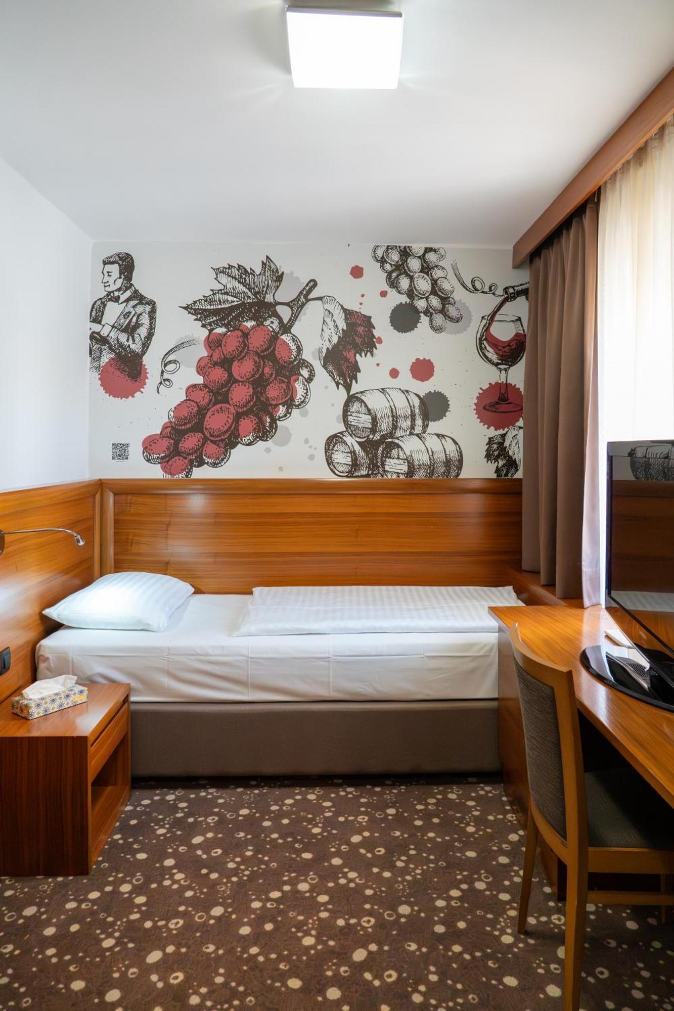 Standard Single Room