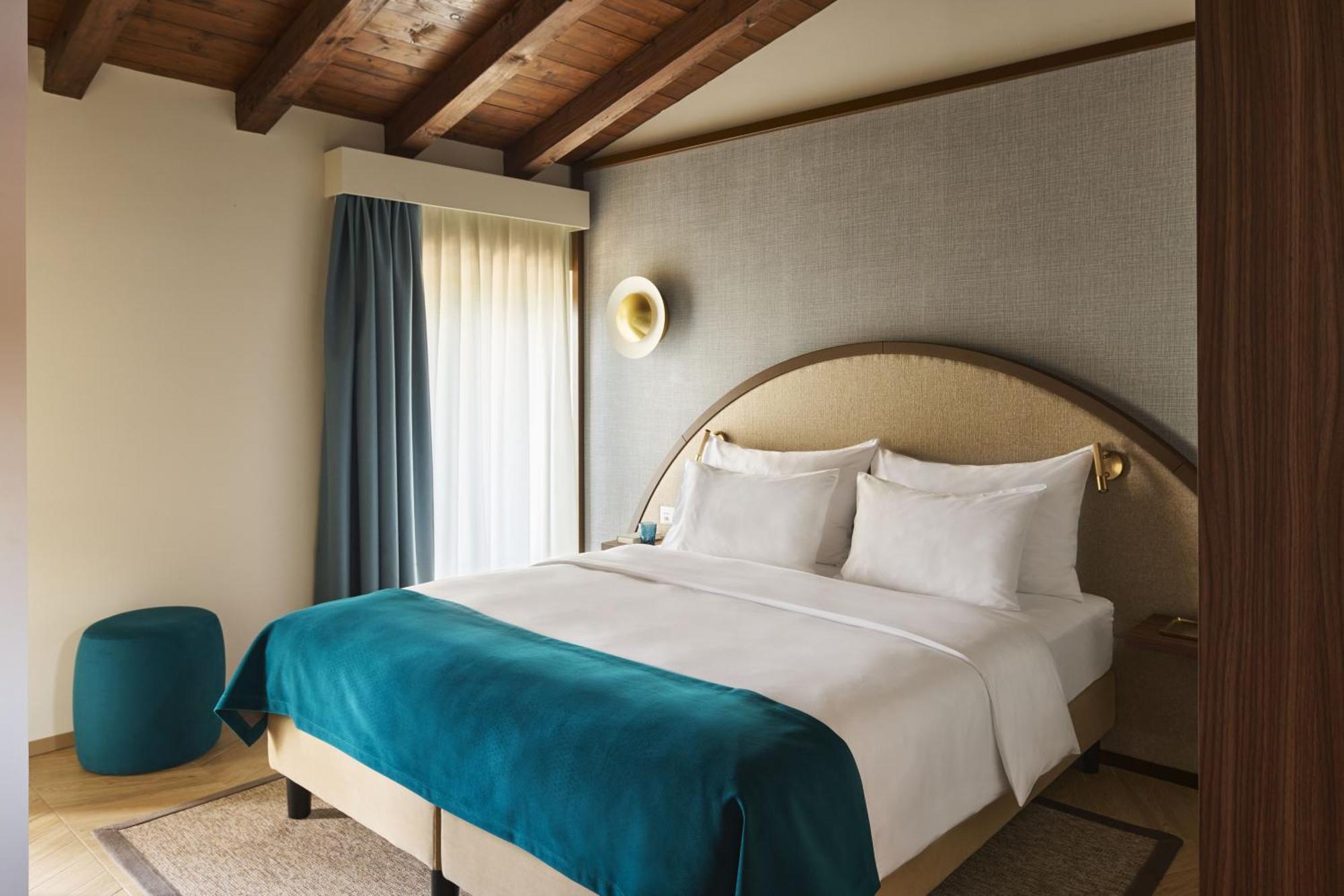 Superior Double Room Balcony Lake View