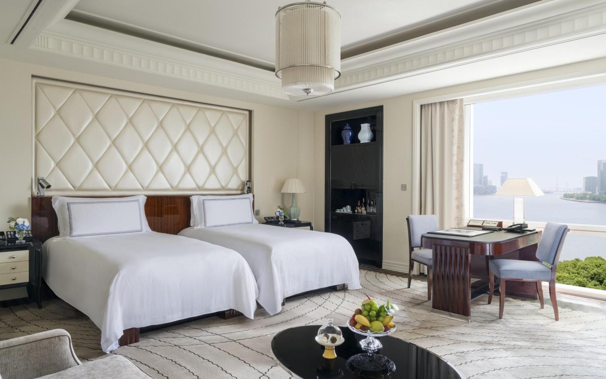 Grand Deluxe River Room