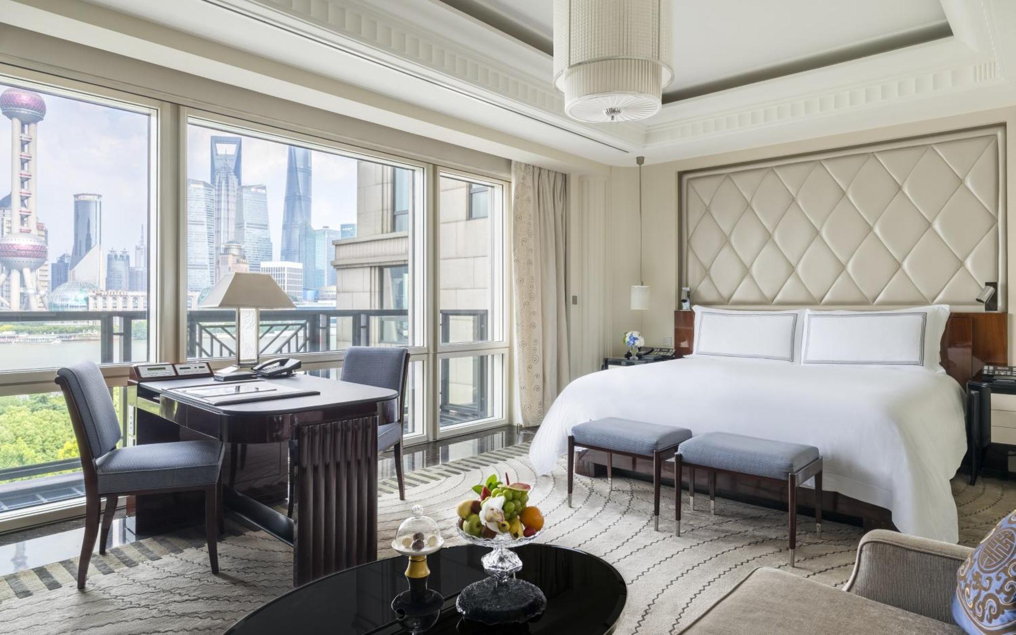 Deluxe River Room
