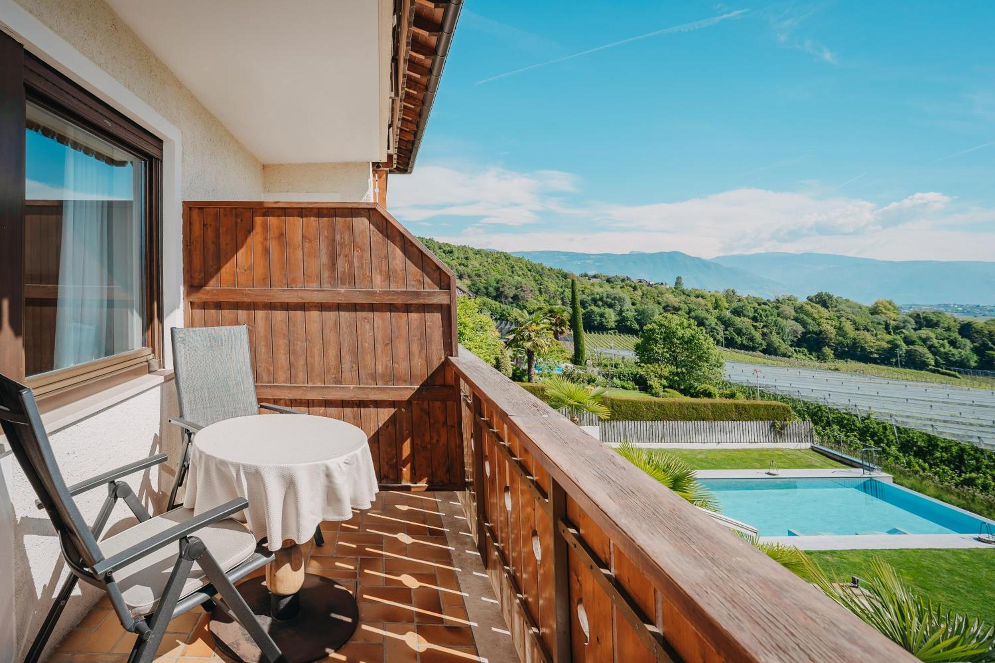 Double Room Mountain View