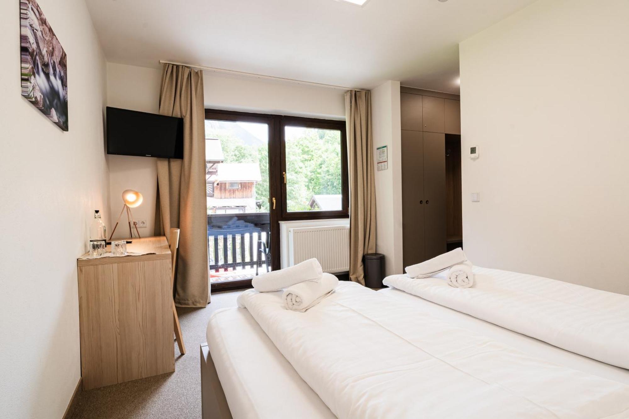 Doppelzimmer mit Balkon