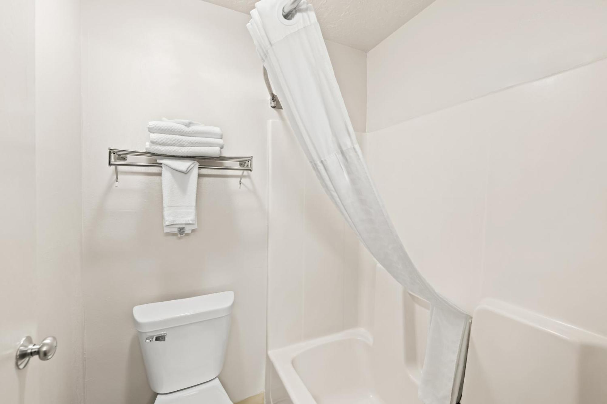 King Room with Whirlpool - Non-smoking