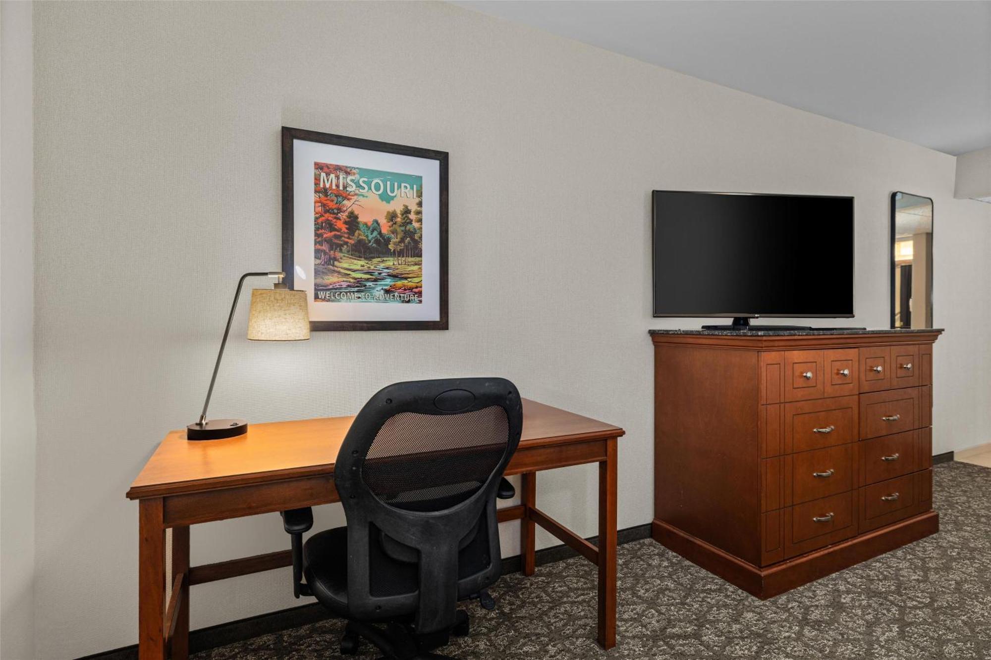 Deluxe Queen Room with Two Queen Beds