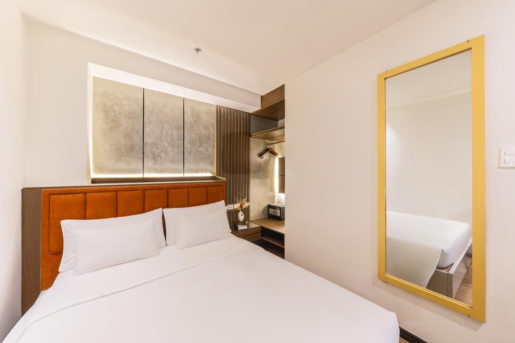 Grand Superior with Rooftop Pool