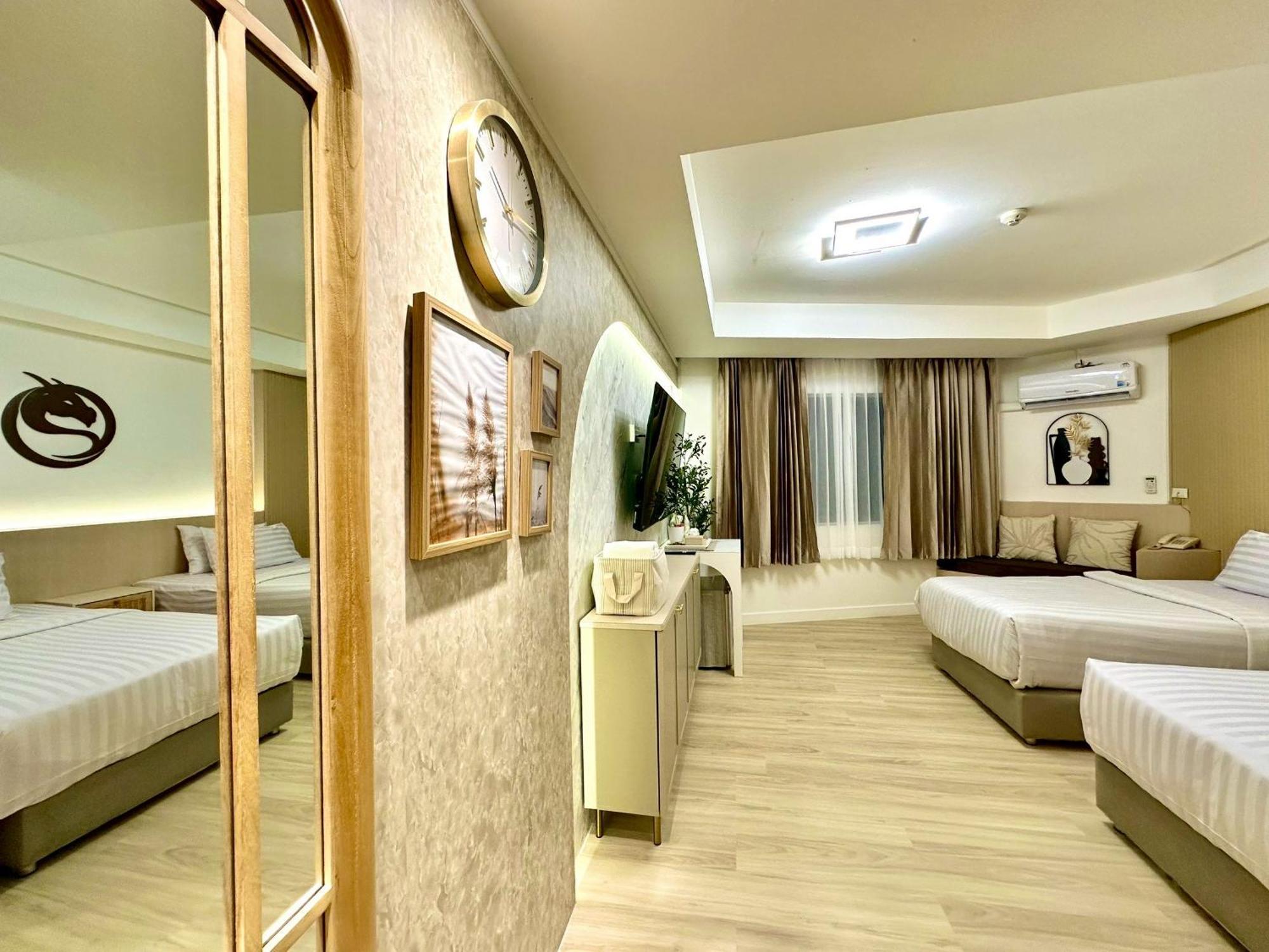 Premium Twin Room,1699068390:JPEG