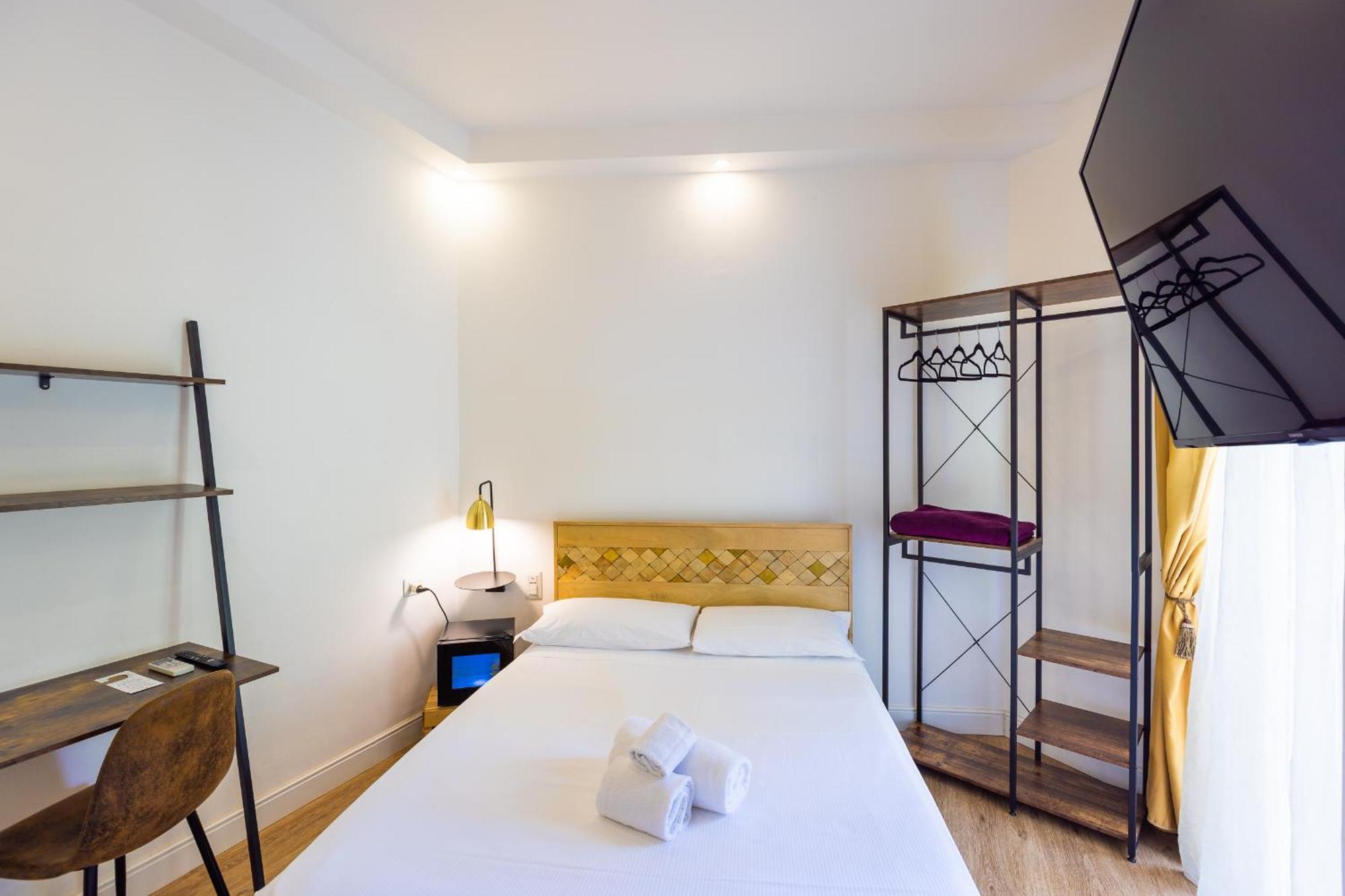 Large Single Room