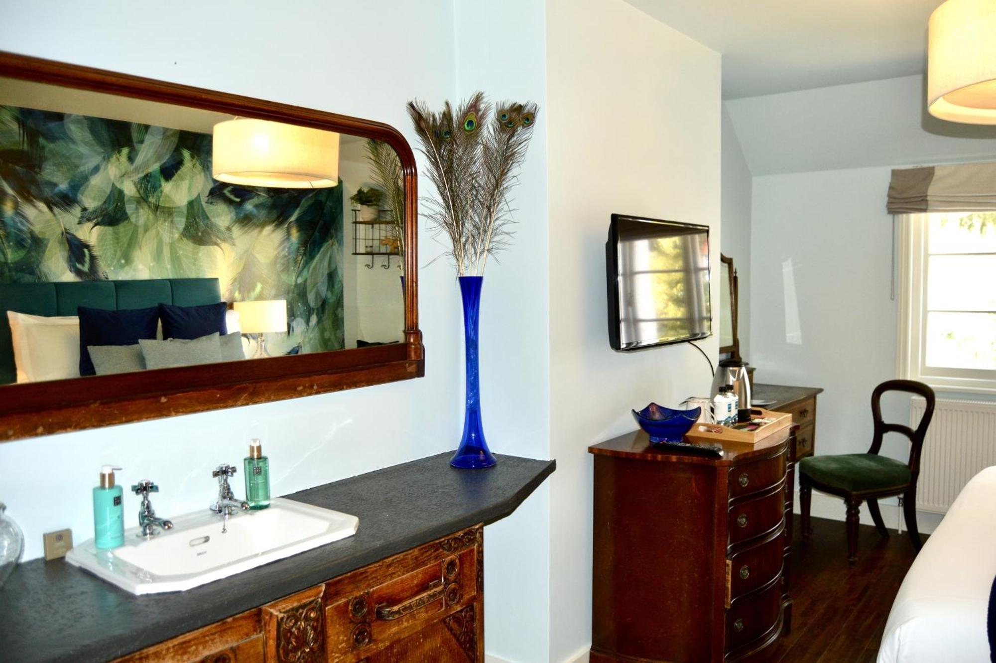 Superior King Room