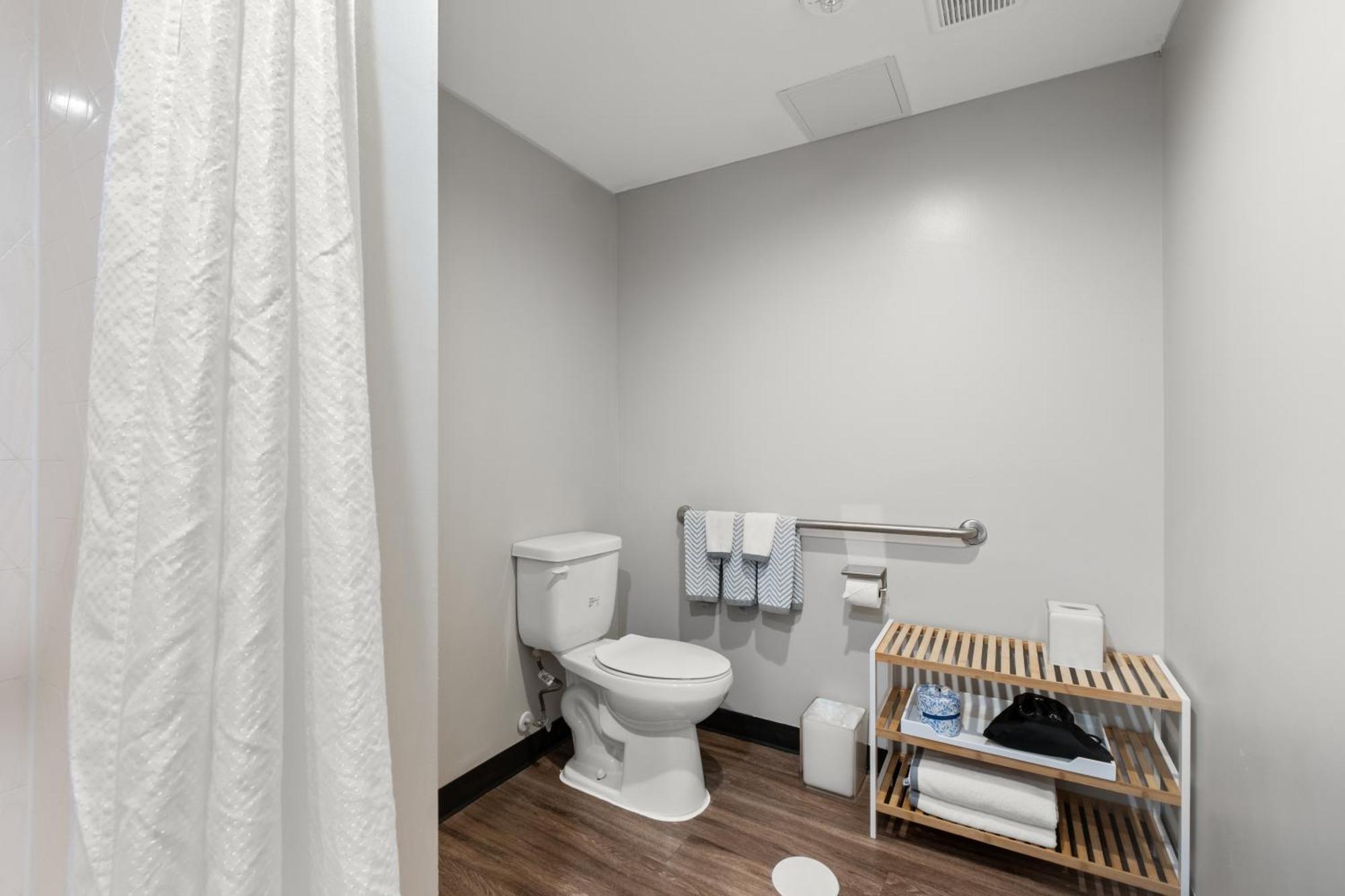 Quarto com Cama King-size - Acessível para Hóspedes com Mobilidade Reduzida/Não Fumantes