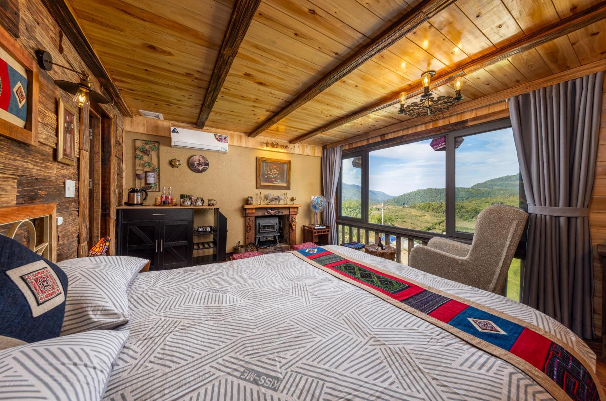 Suite with Mountain View,1699651826:JPEG