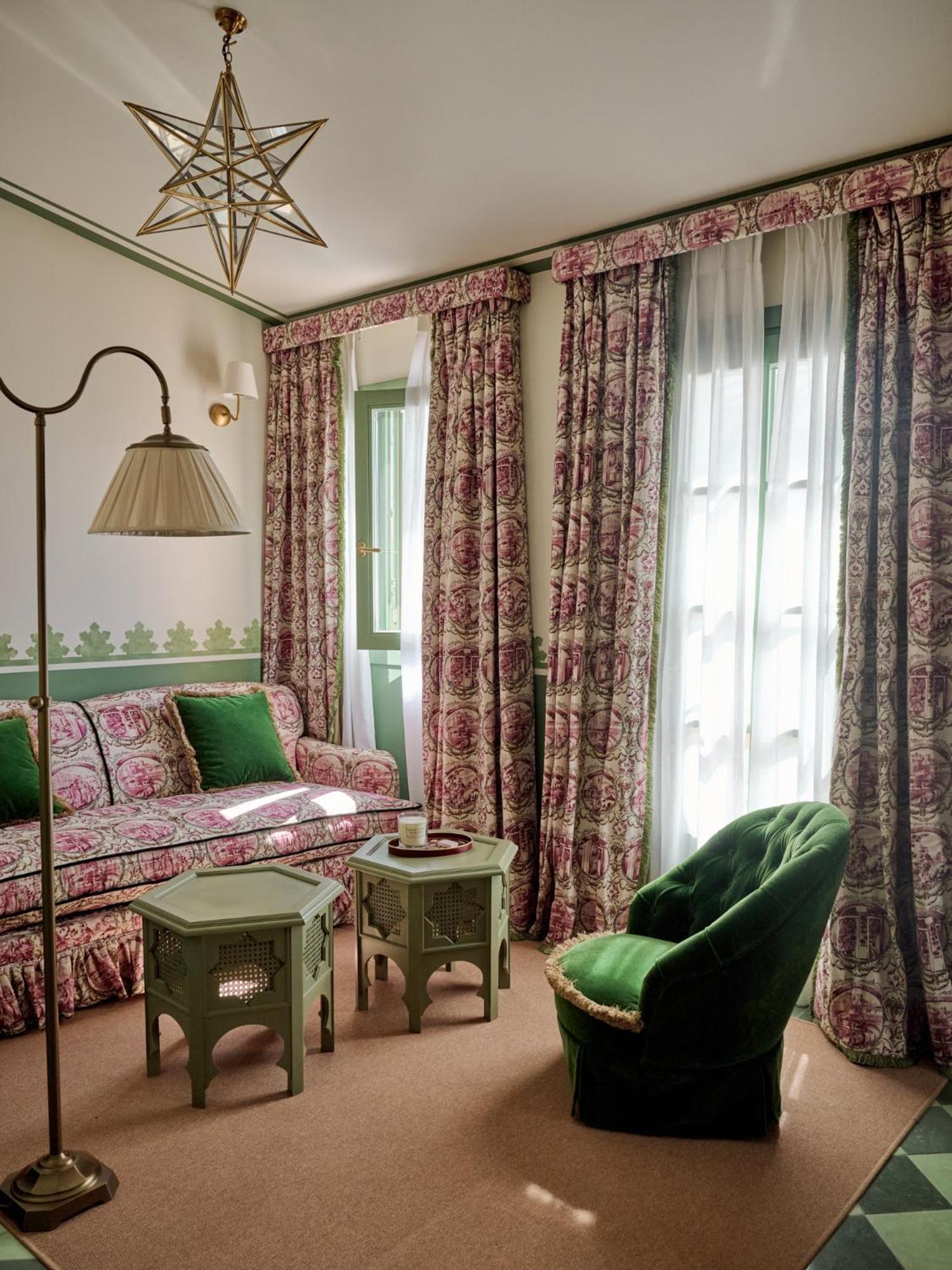 Junior Suite with Private Pool