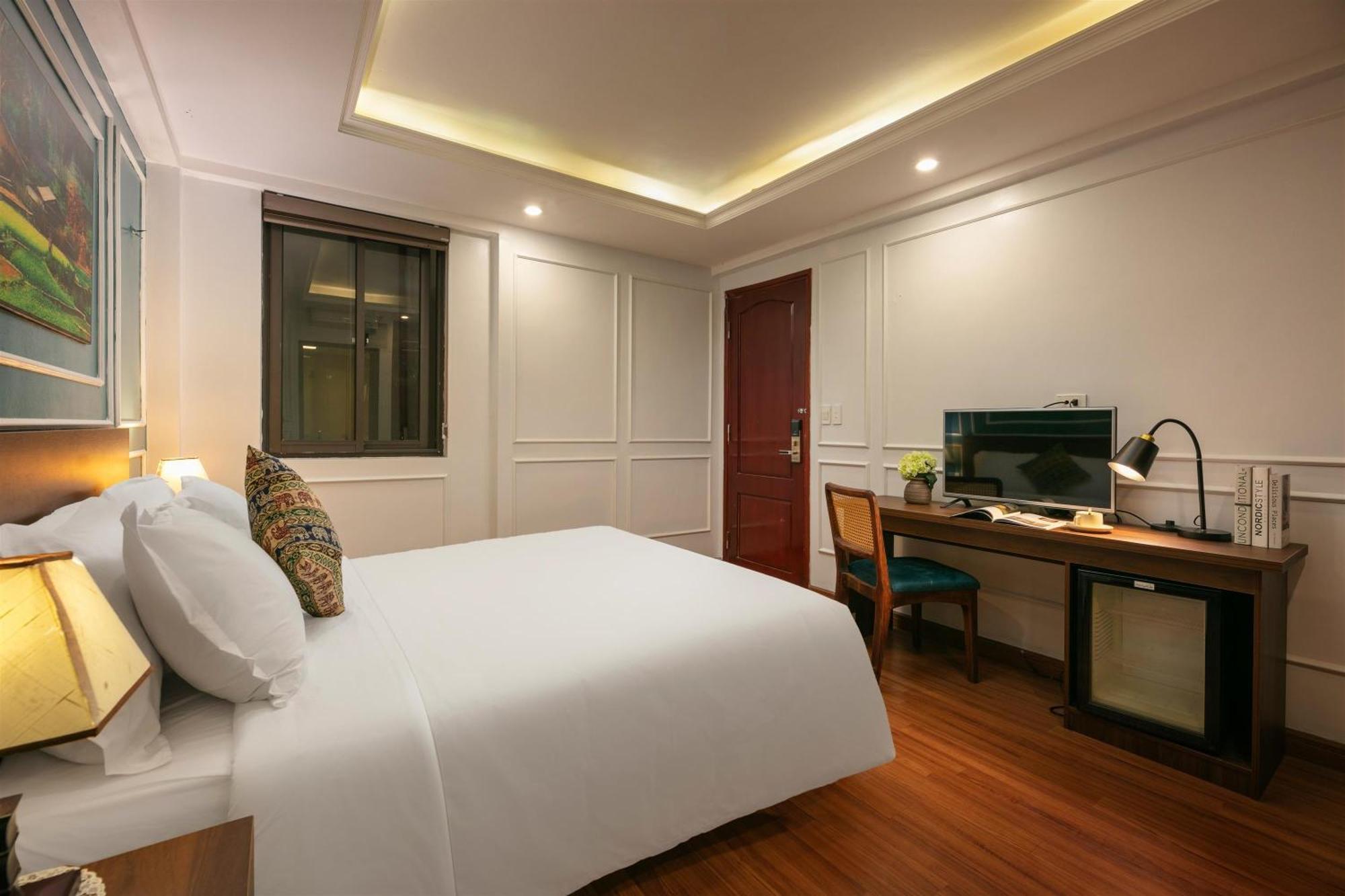 Phòng Giường Đôi Hạng Tiết Kiệm