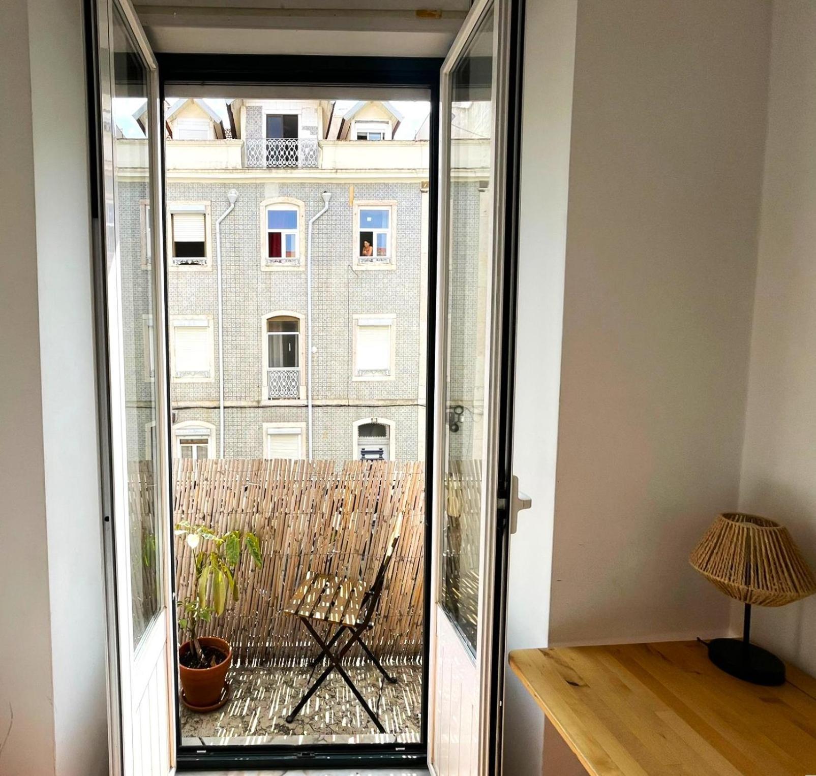 Quarto Individual com Varanda