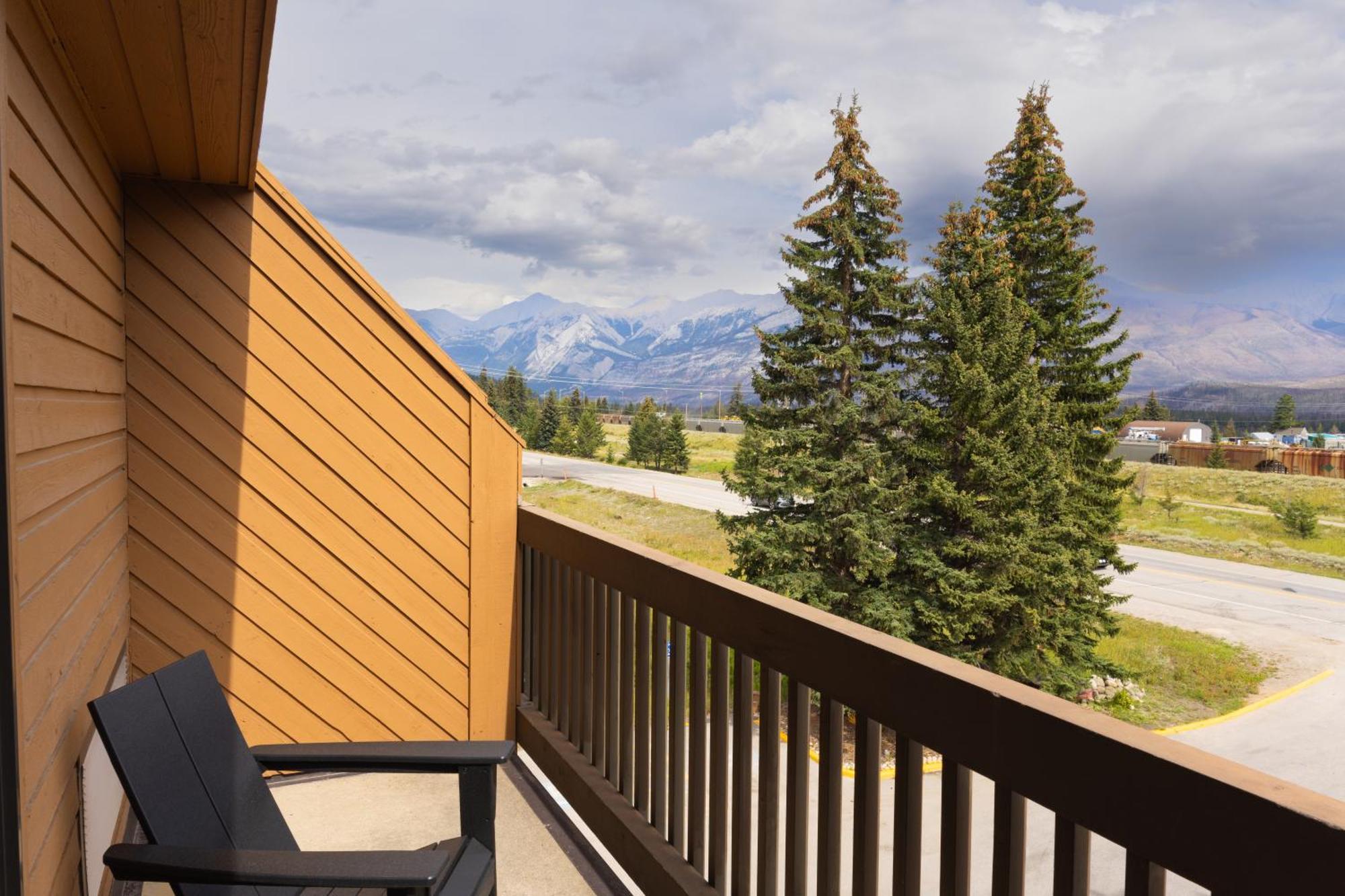 Woodland Balcony Room 2 Queens – Pet Friendly