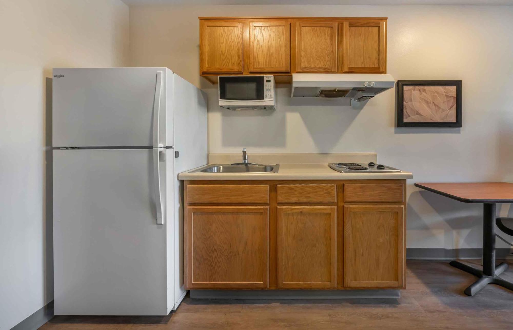 2 Full Beds | Non-Smoking Kitchen