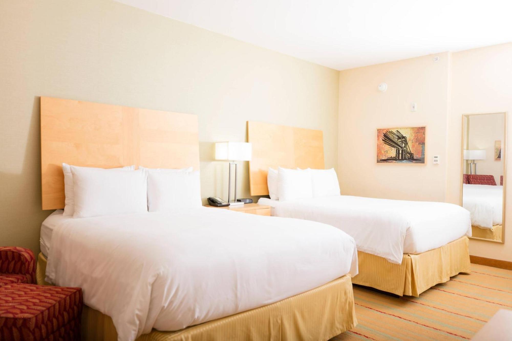 Quadruple Room Two Queen Beds Disability Access or Non Smoking