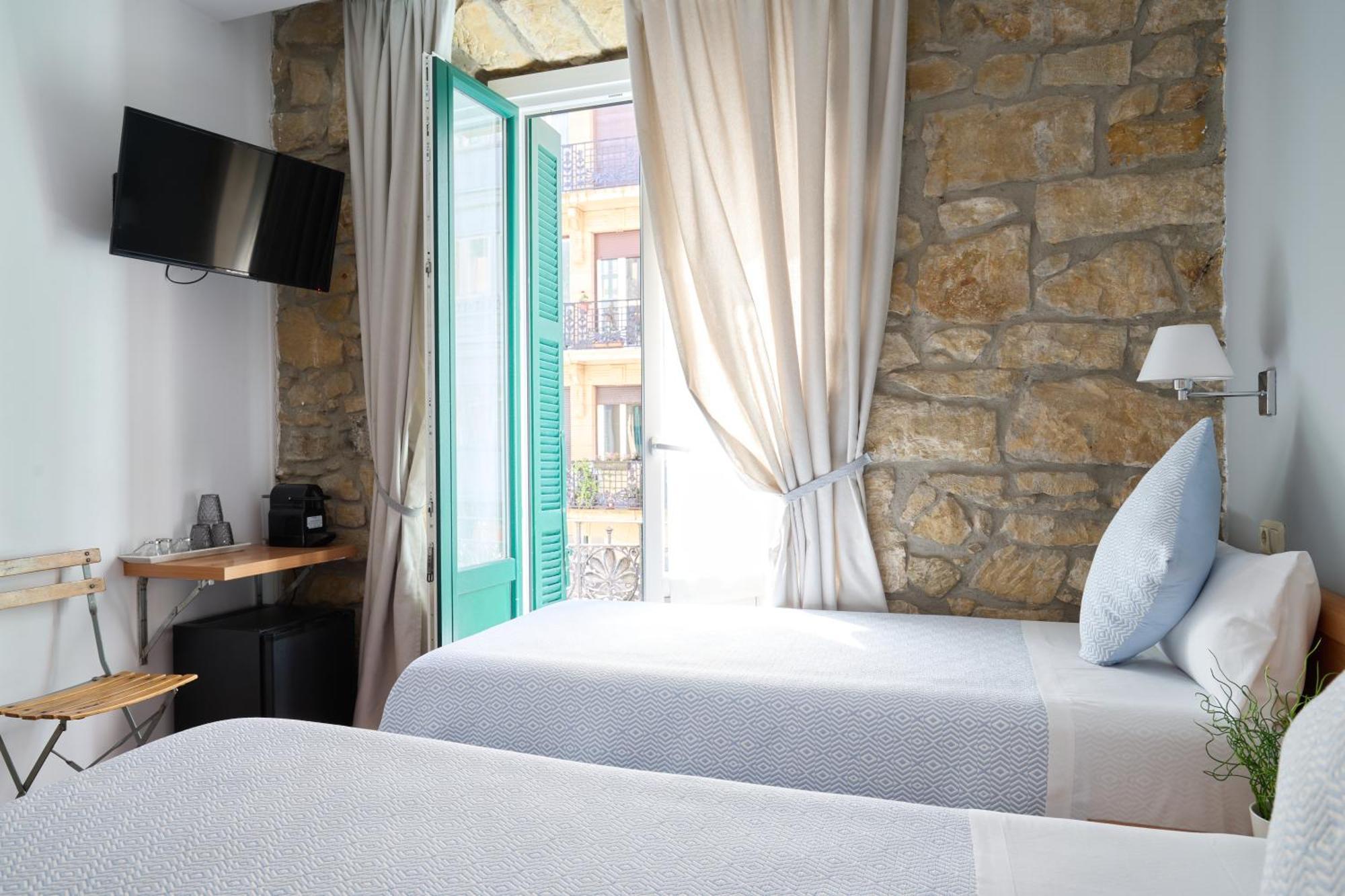 Triple Room Balcony