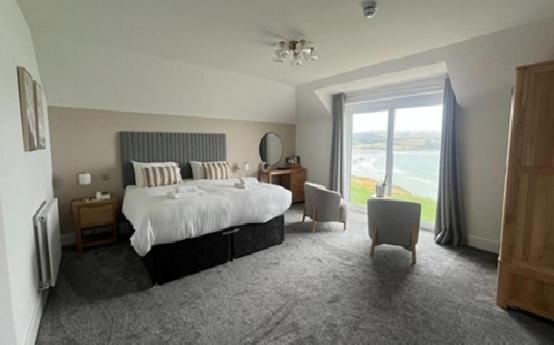 Superior Deluxe Double or Twin Room