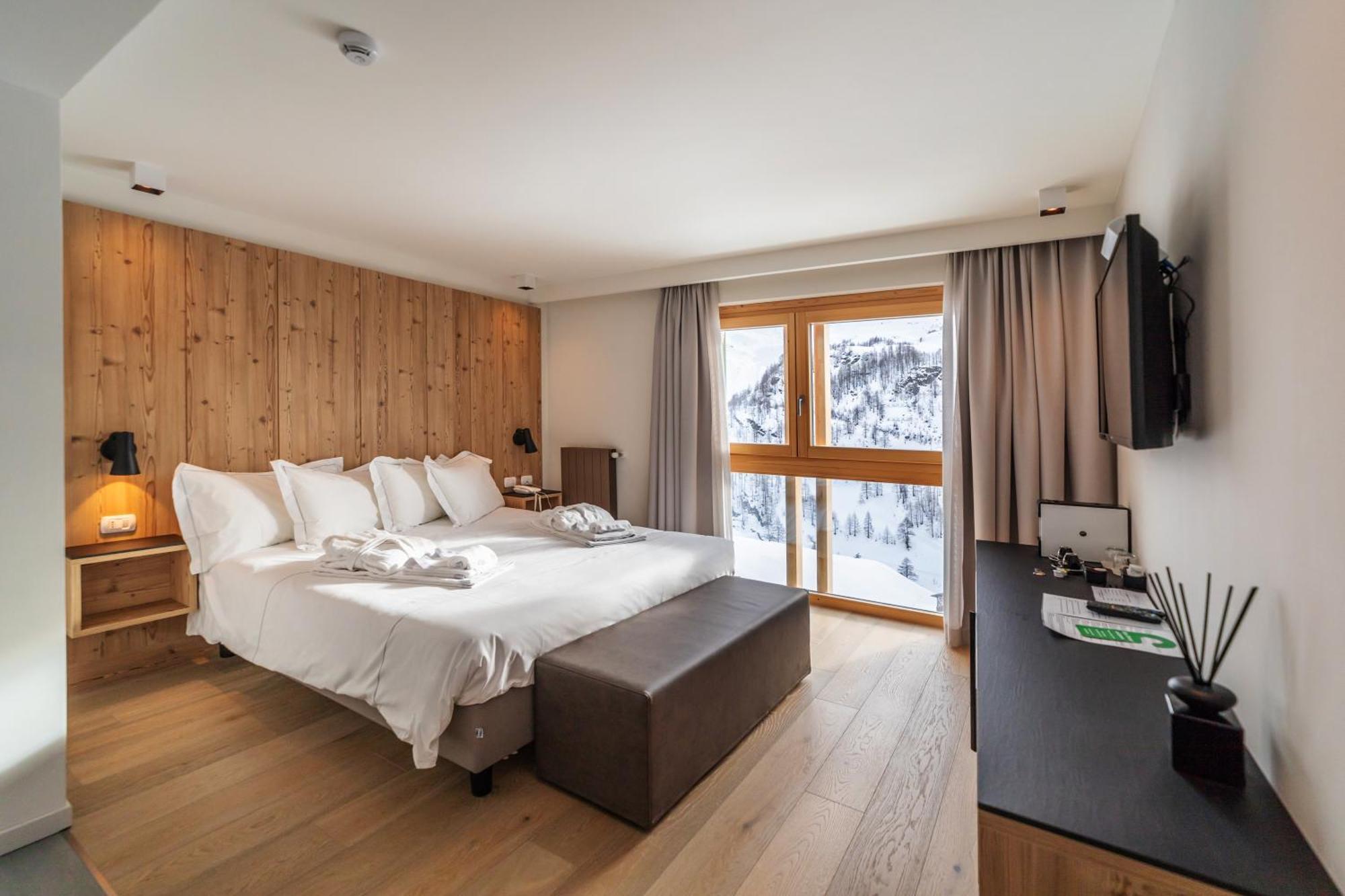 Standard Twin or Double Room
