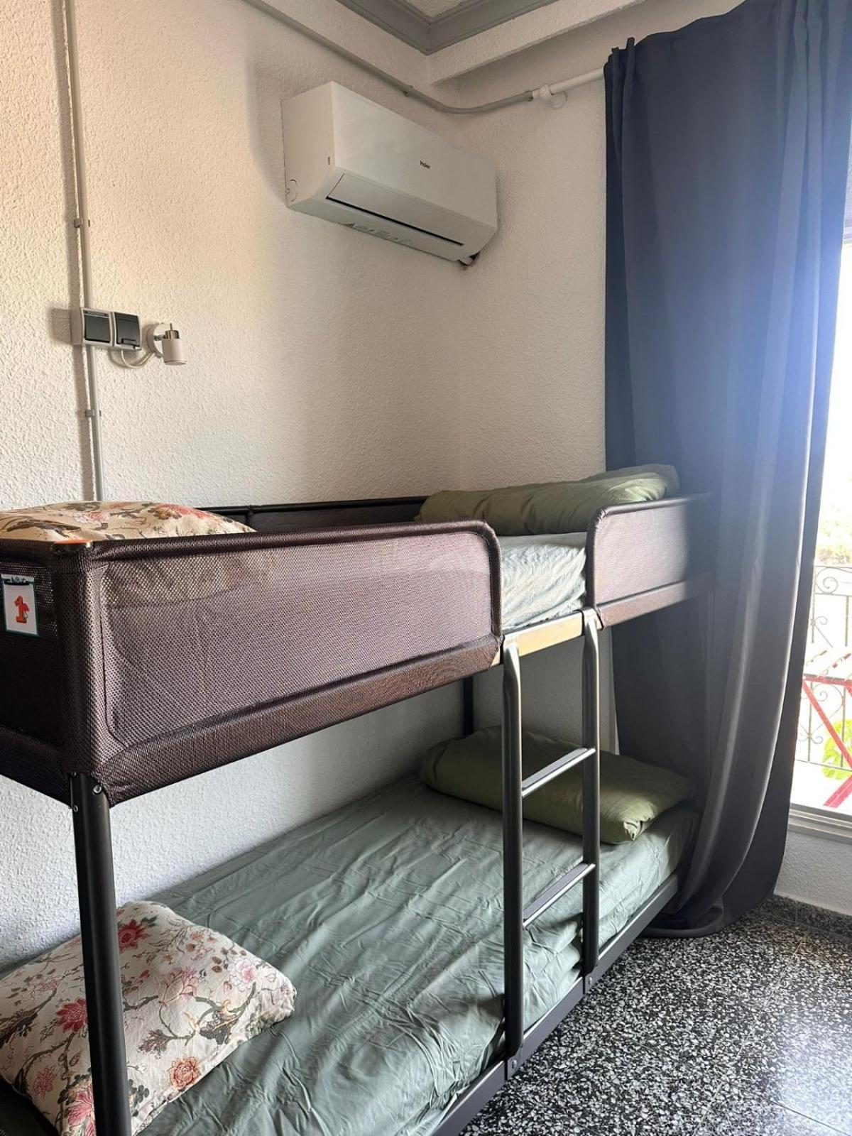 Litera en habitación compartida - Solo mujeres