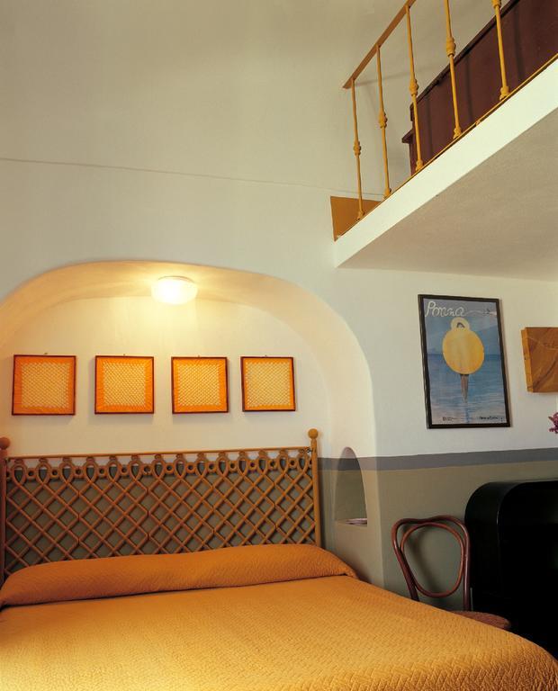 Deluxe Triple Room Sea View