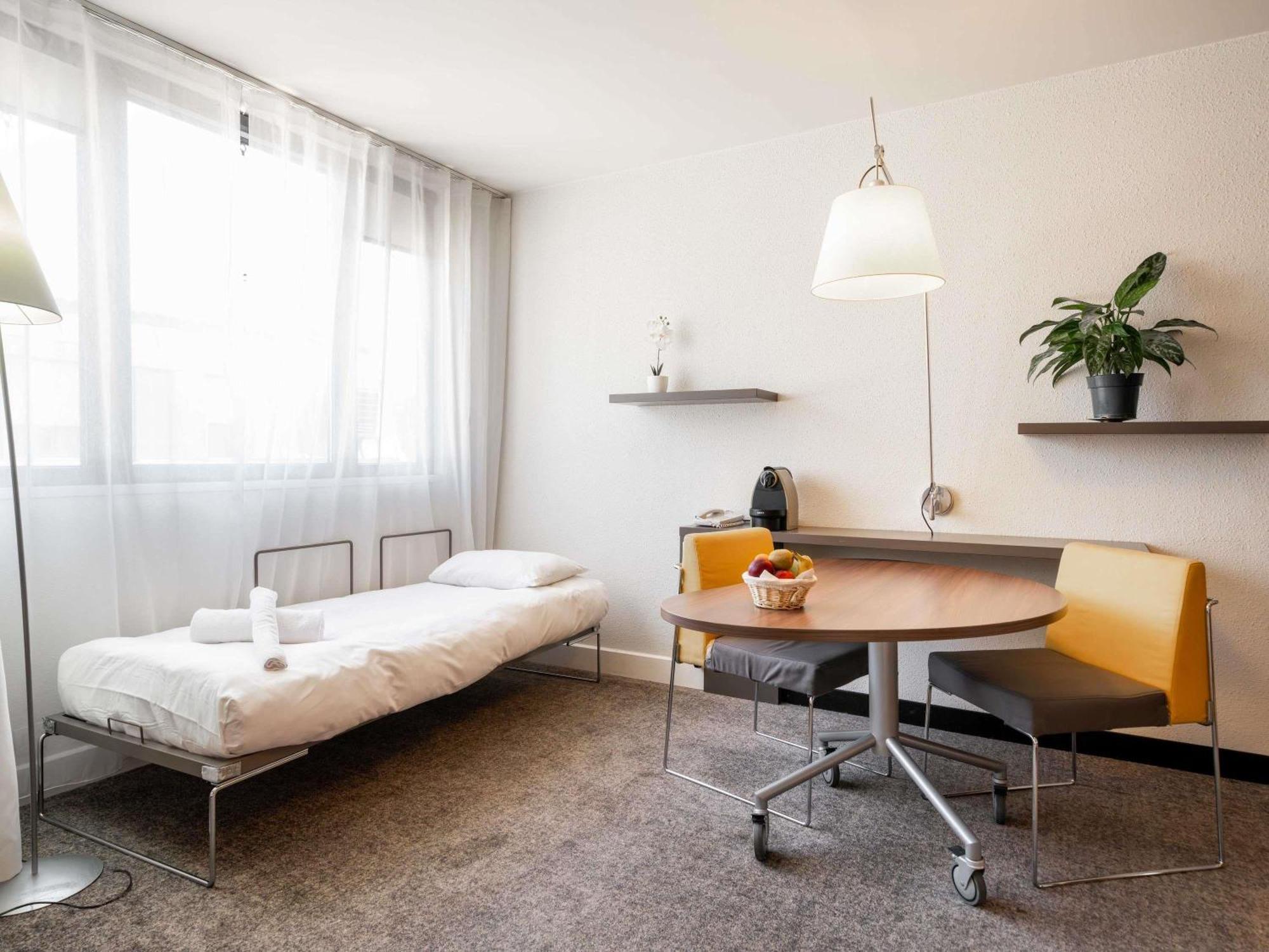 Superior Suite with queen bed and a single bed,1704835340:JPEG