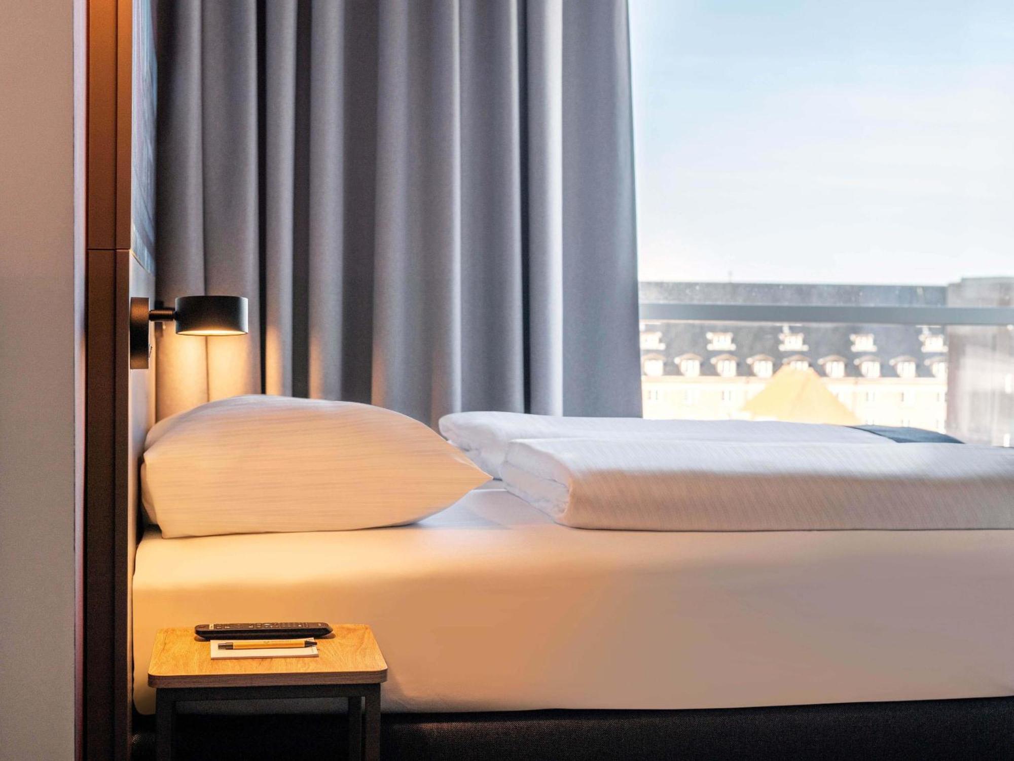 Twin Room,1704887291:JPEG