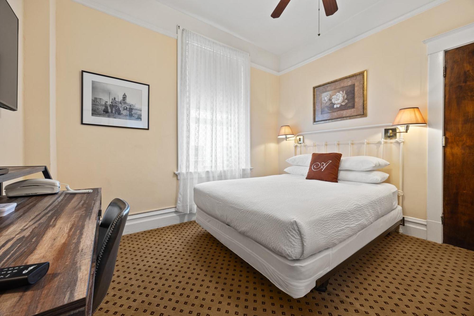 Queen Room