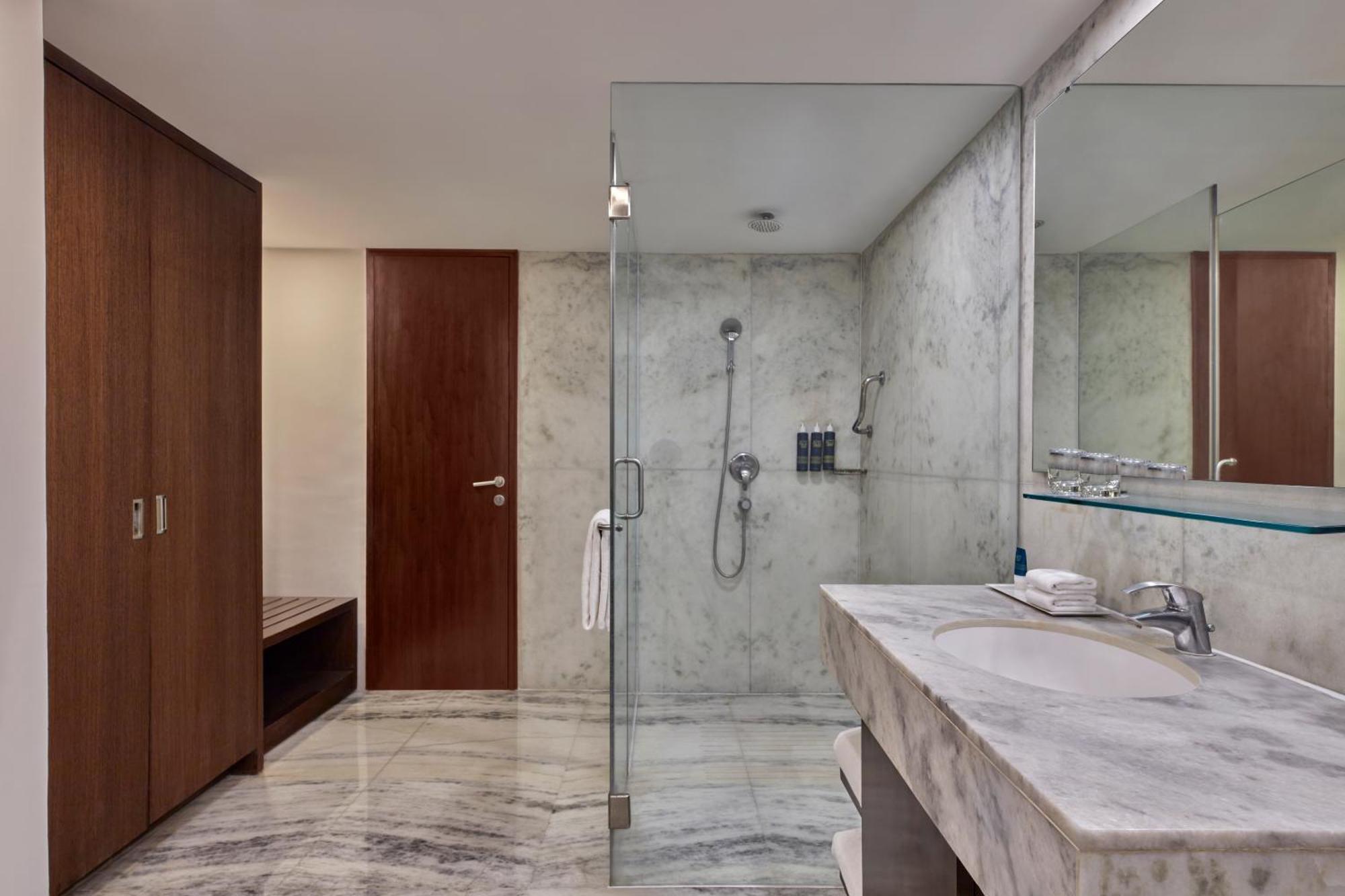 550 sqft Bedroom Apartment with Kitchenette with 30% discount on Food & Soft Beverages and Complimentary Lounge Access with 2 IMFL drinks & snack buffet during 1800 to 2000 hrs