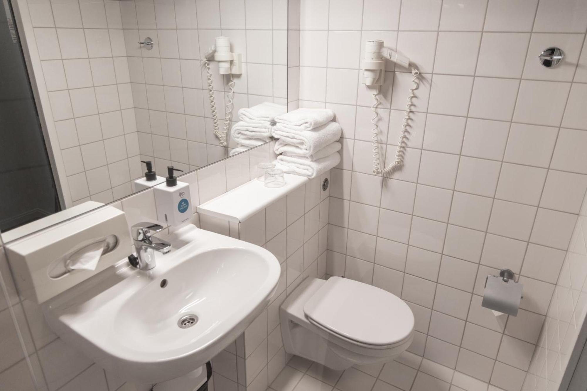 Standard Double Room,1704929452:JPEG