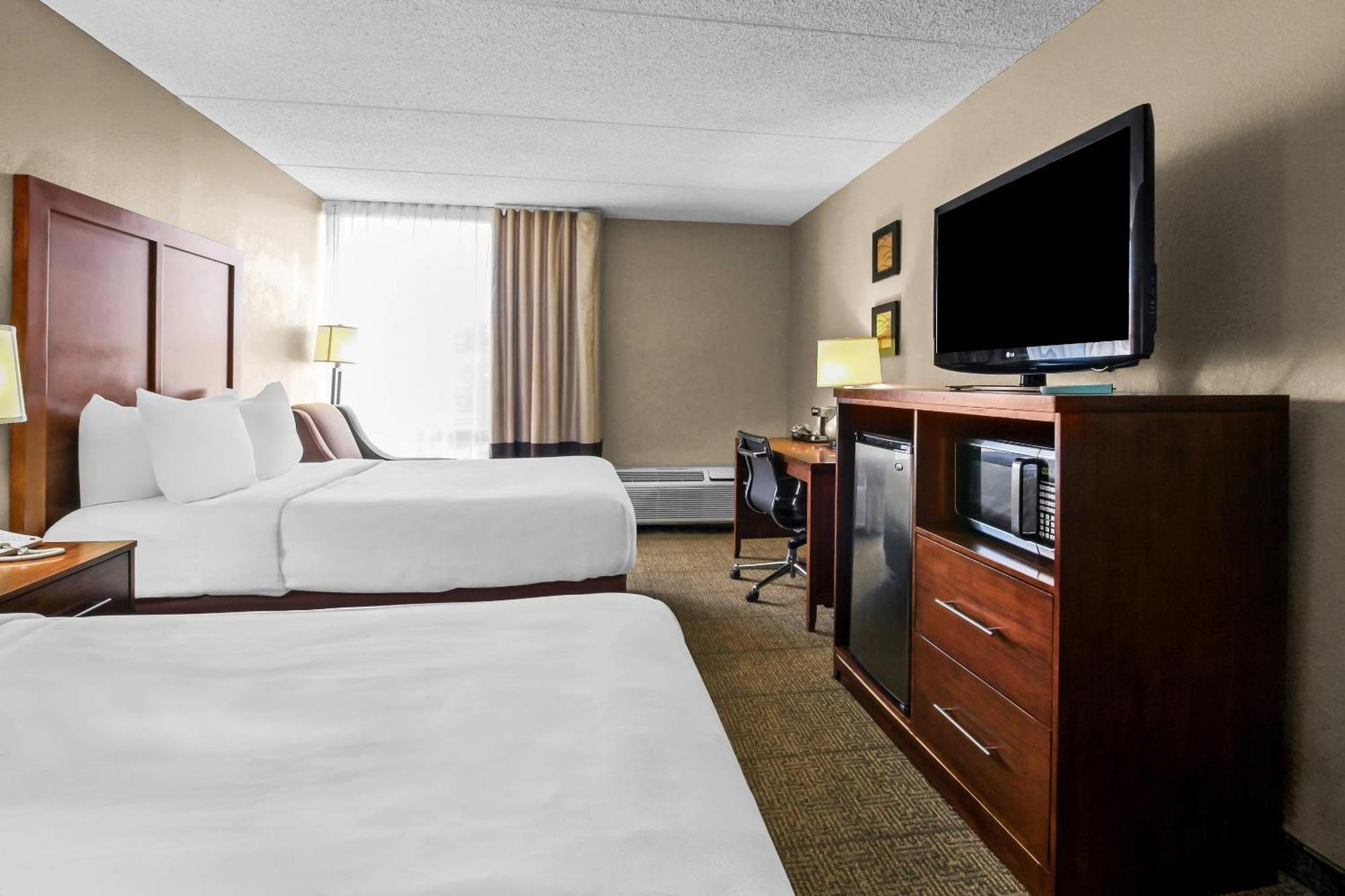 Double Room with Two Double Beds - Non-Smoking