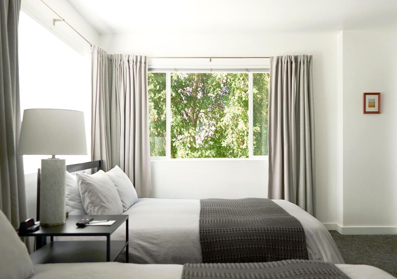 Double Queen Room