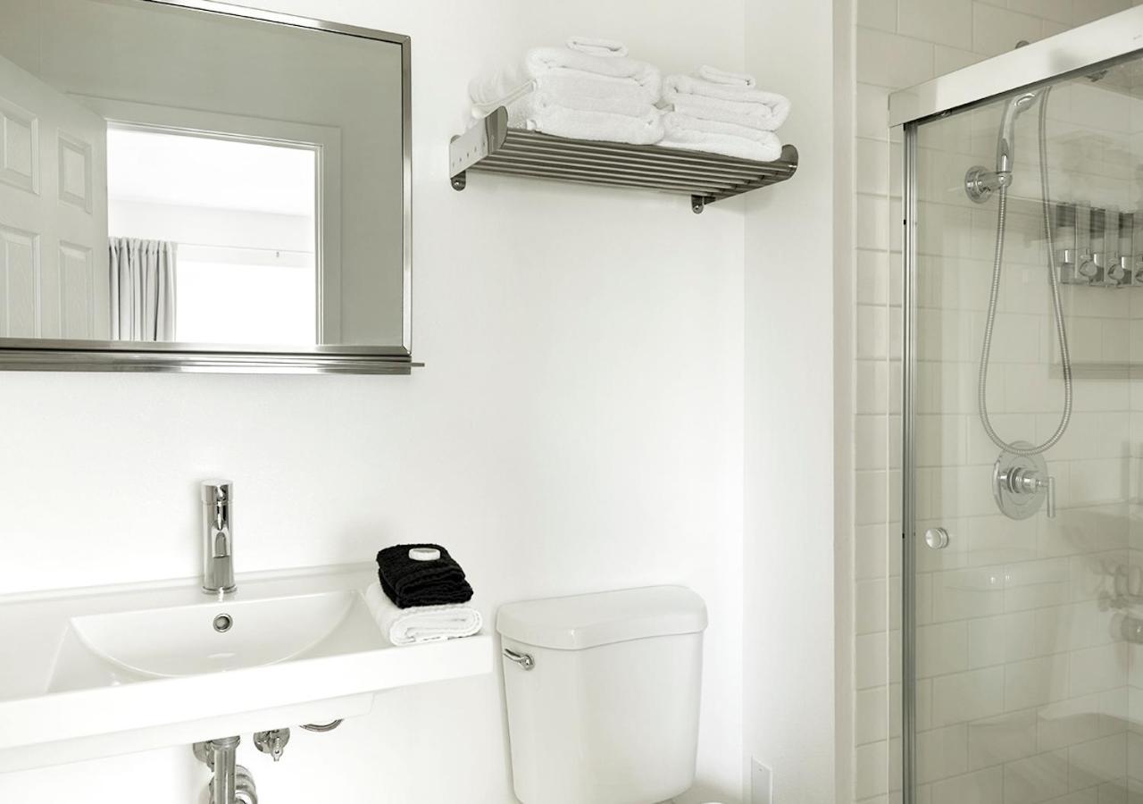 Double Queen Room