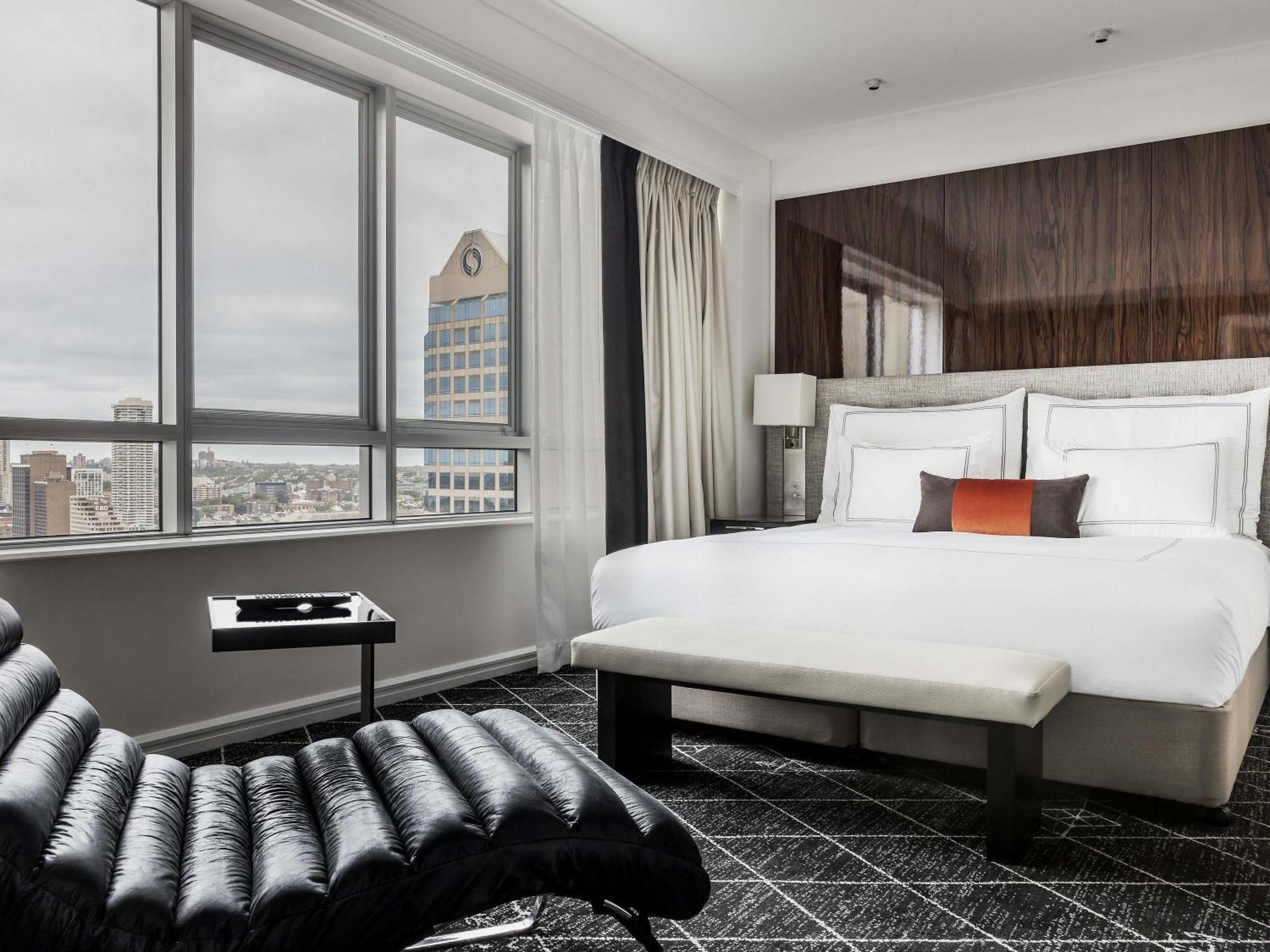 Executive King Suite with Sofa - Club Floor Access,1705558556:JPEG