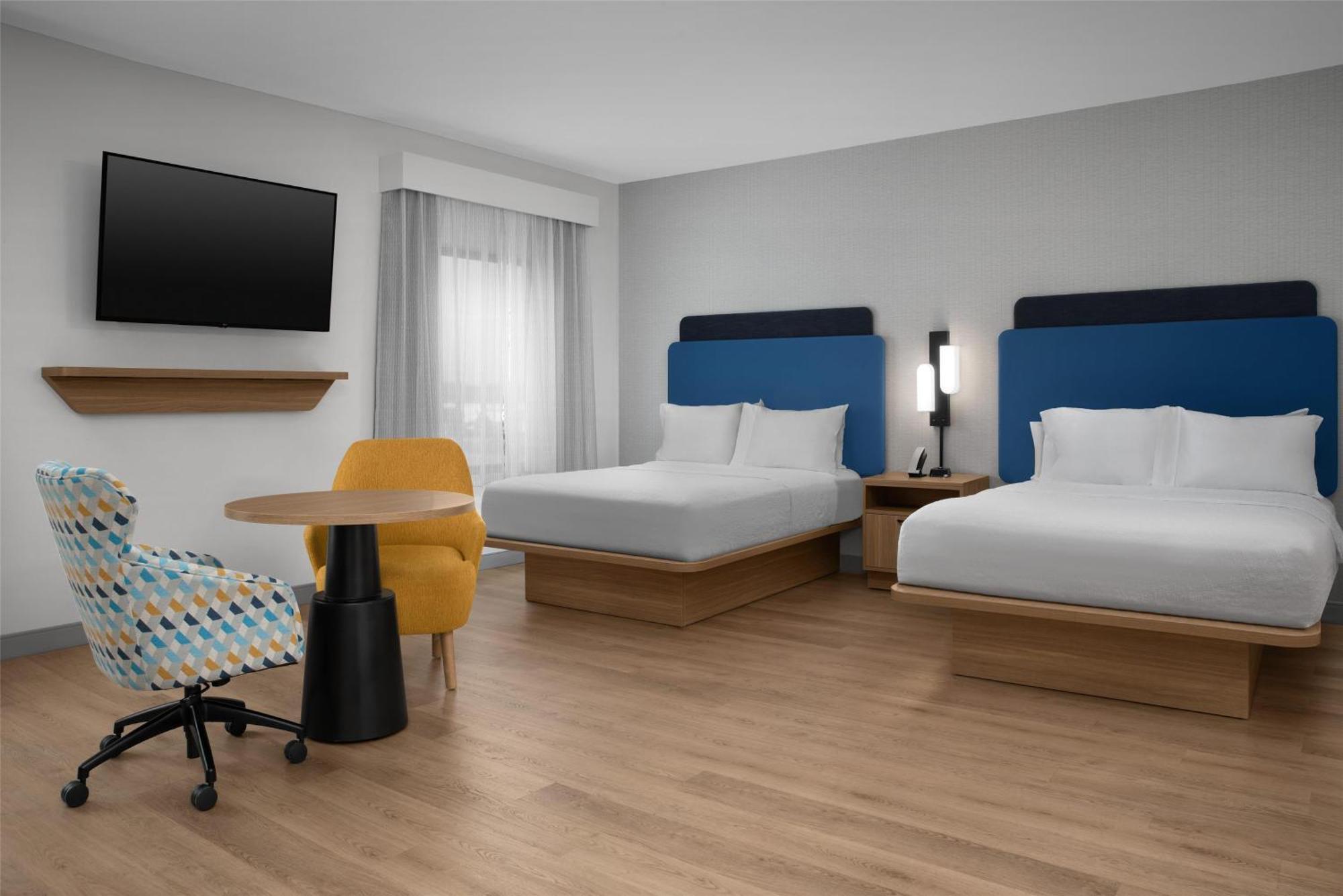 Queen Studio Suite with Two Queen Beds - Non-Smoking