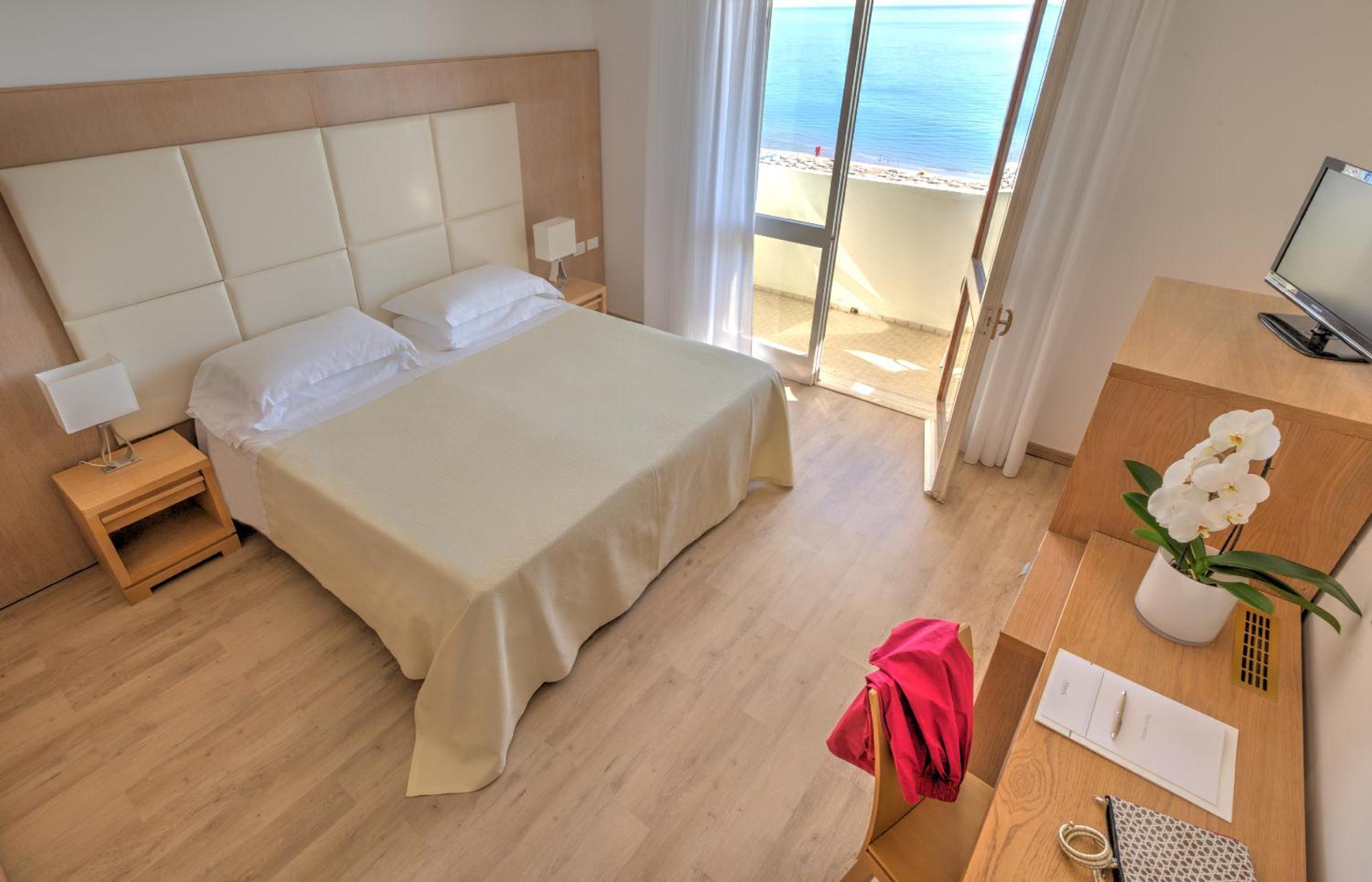 Triple Room Balcony