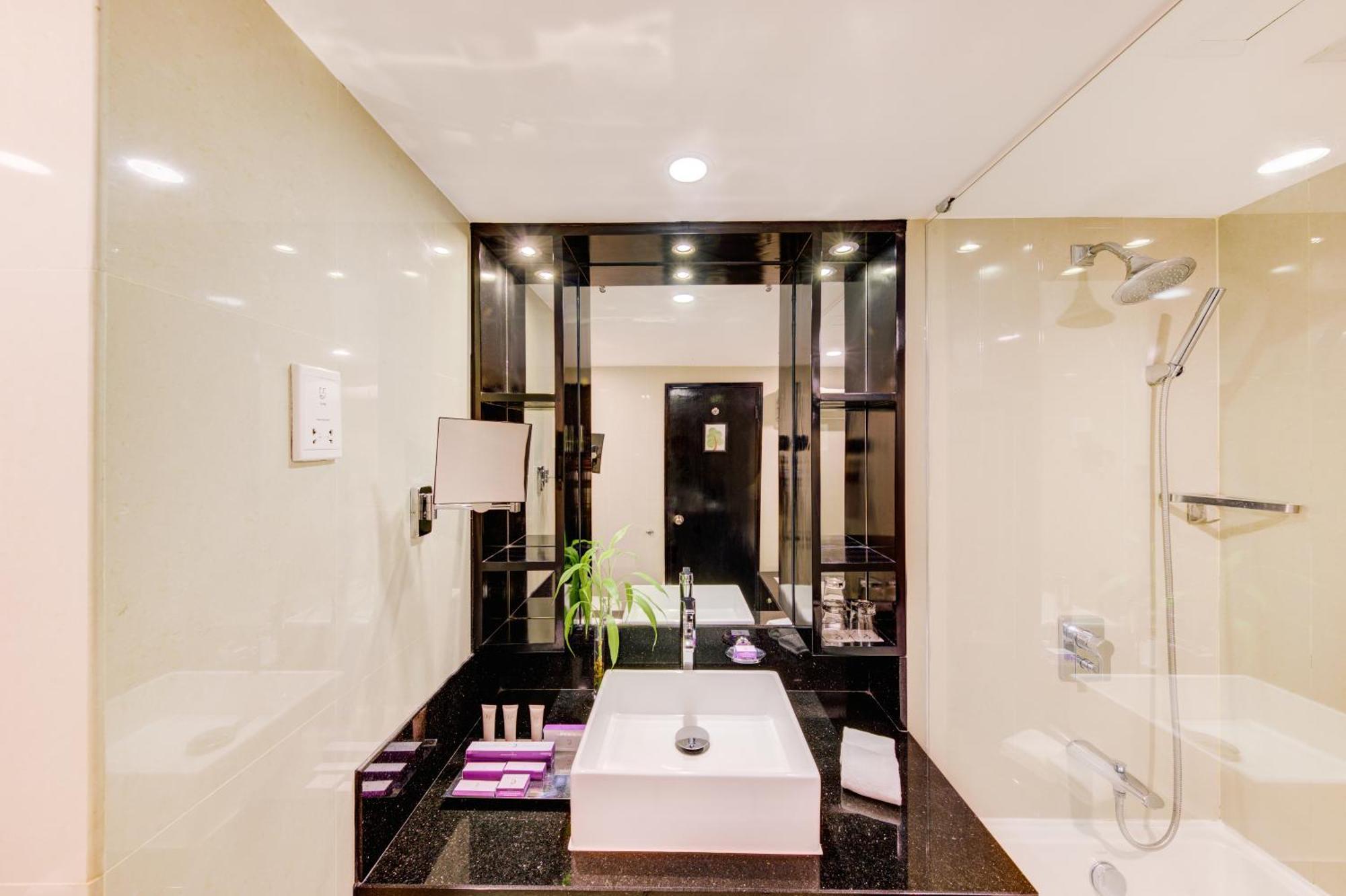 Executive Room Lounge Access
