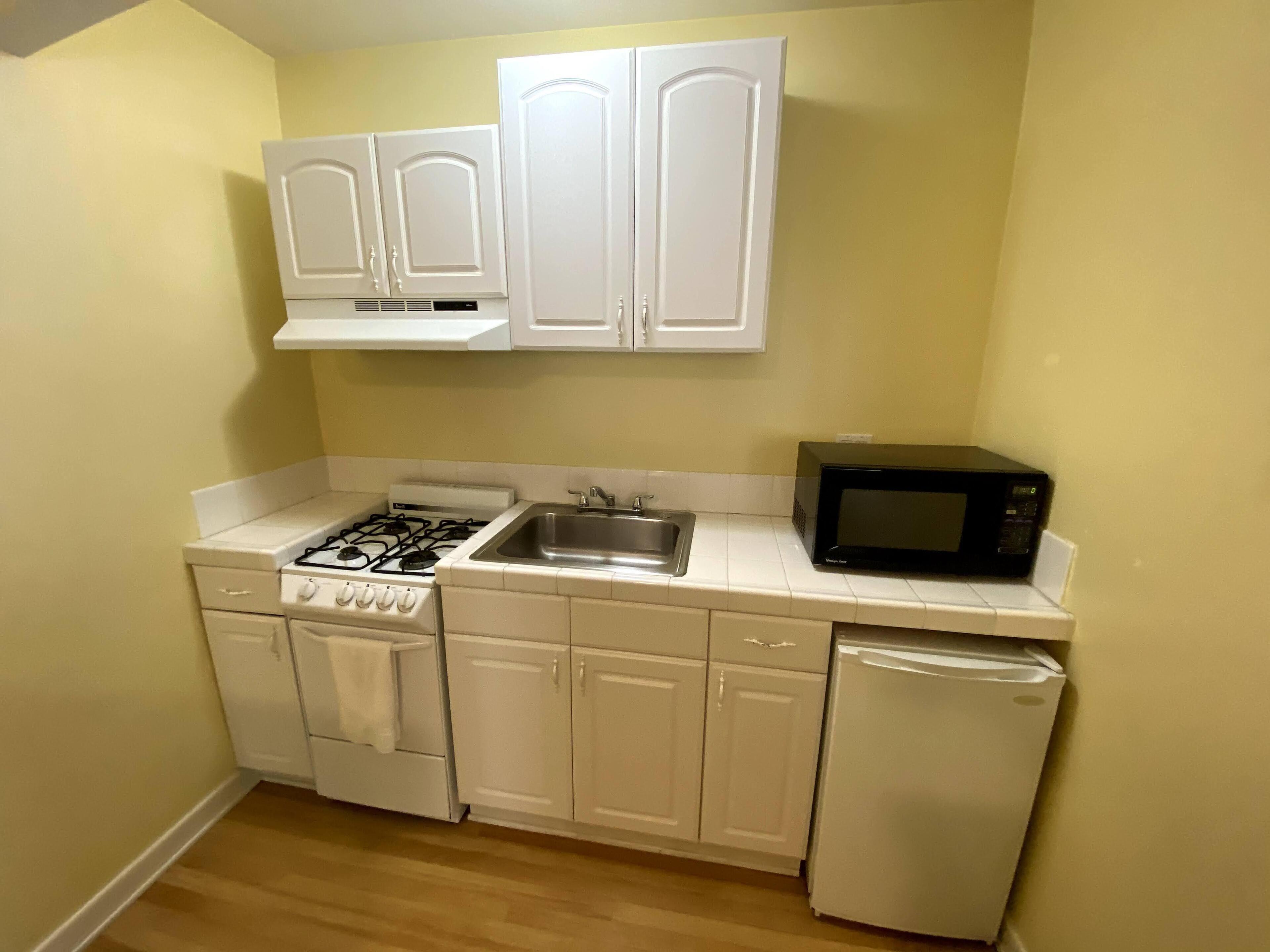 Deluxe King & Queen Suite