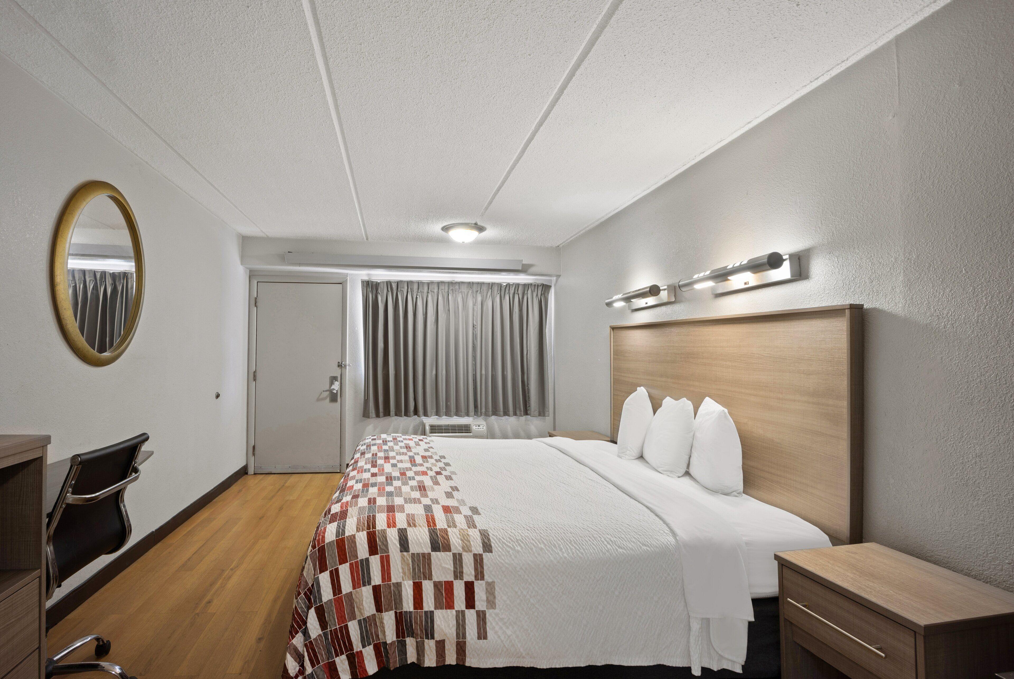 Deluxe King Room Disability Access Non-Smoking