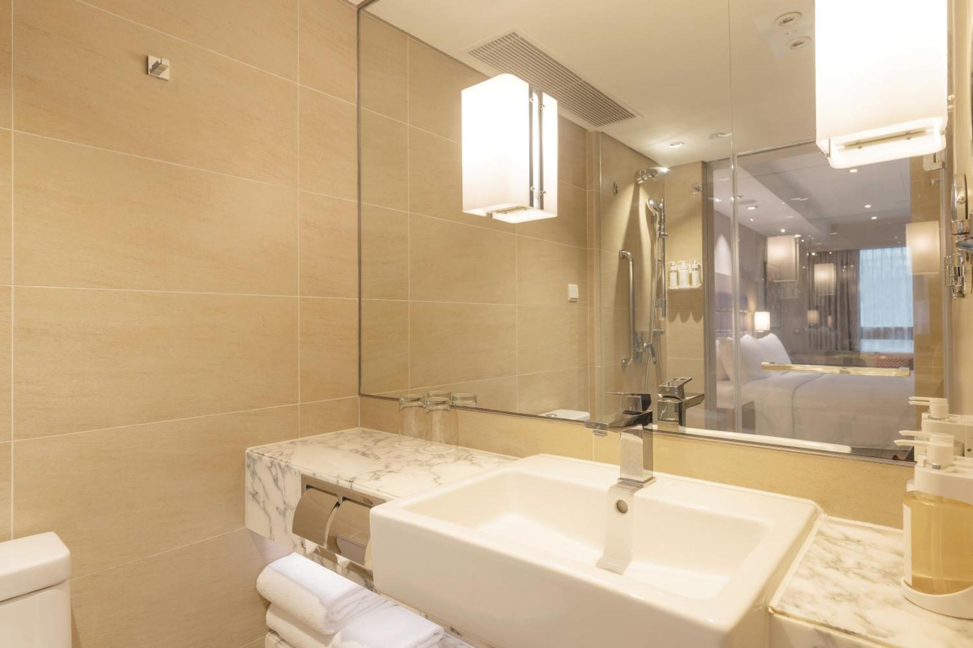 Premium King Room High Floor