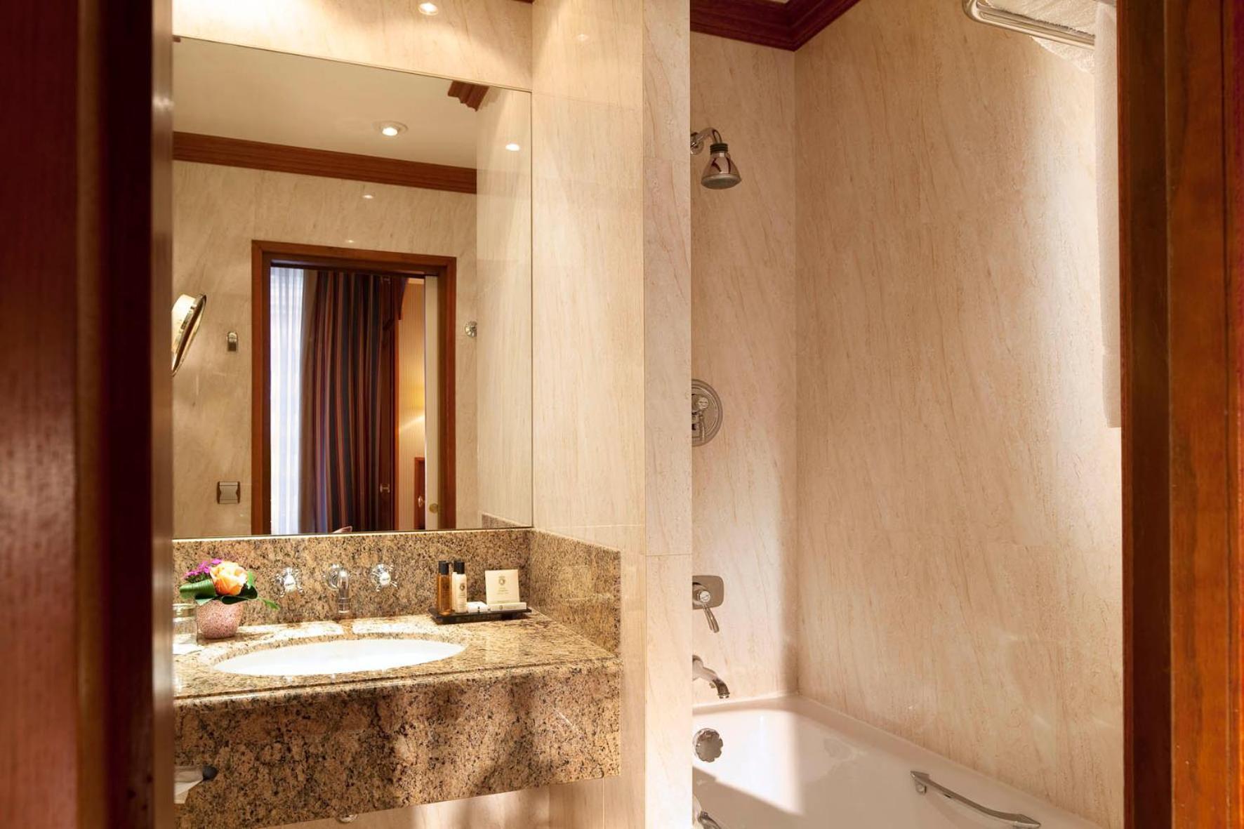 Comfort King Room